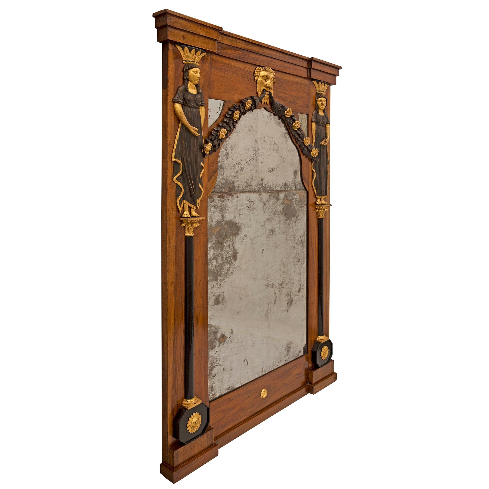 Neoclassical Italian 18th Century Baroque Walnut and Giltwood Mirror For Sale