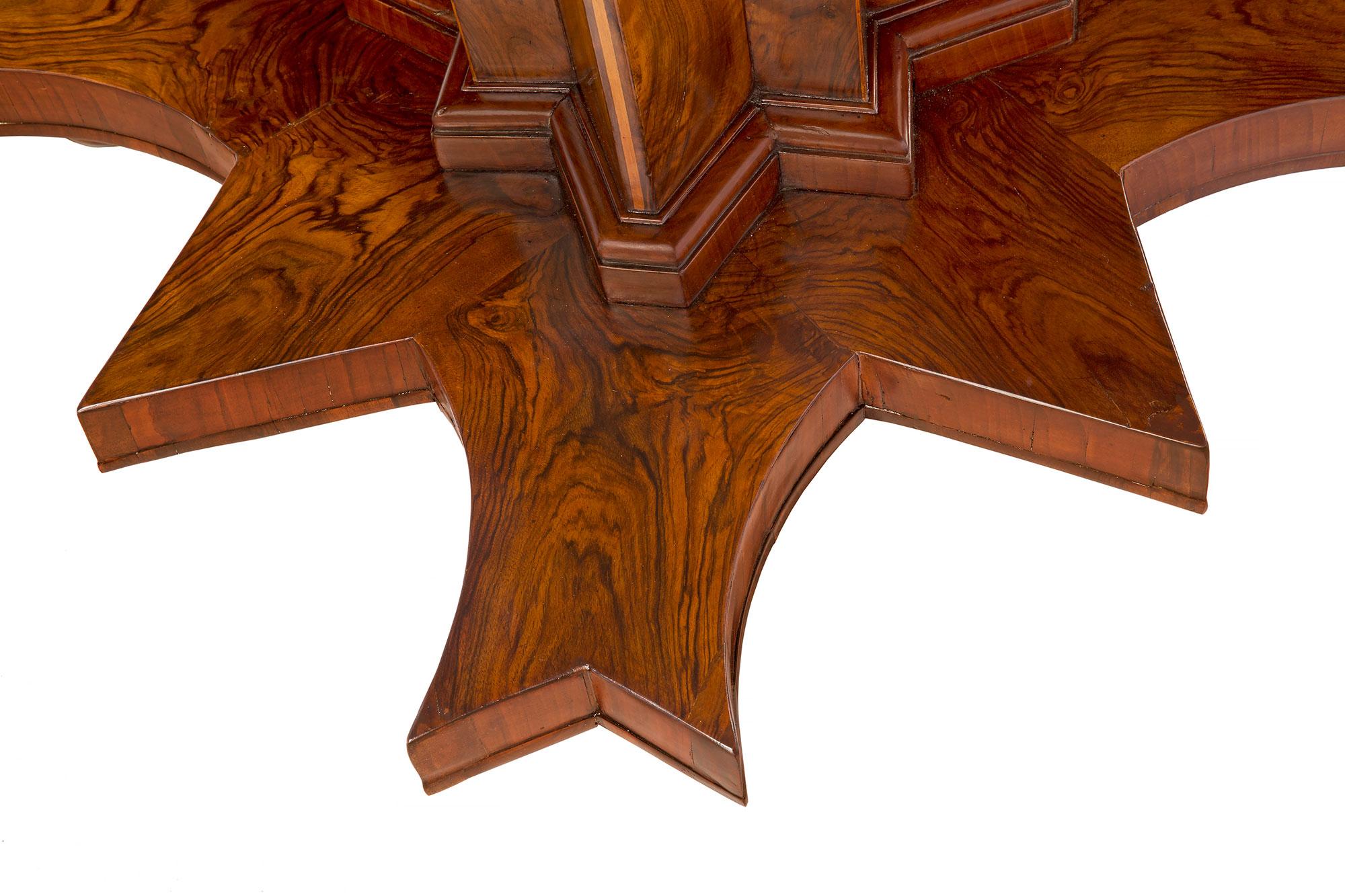 Italian 18th Century Burl Walnut Center Table from Bologna For Sale 3