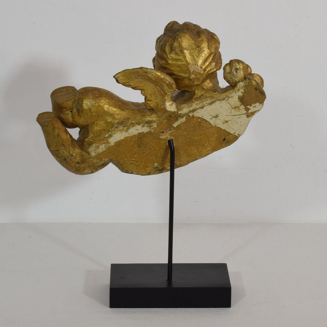 18th Century and Earlier Italian 18th Century Carved Giltwood Baroque Angel