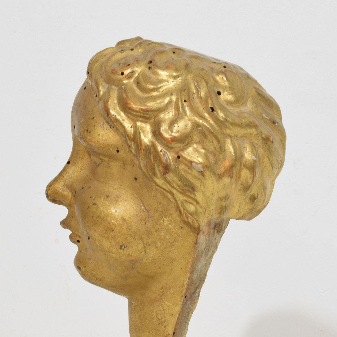 Cabeza de ángel barroca italiana del siglo XVIII tallada en madera dorada en venta 1
