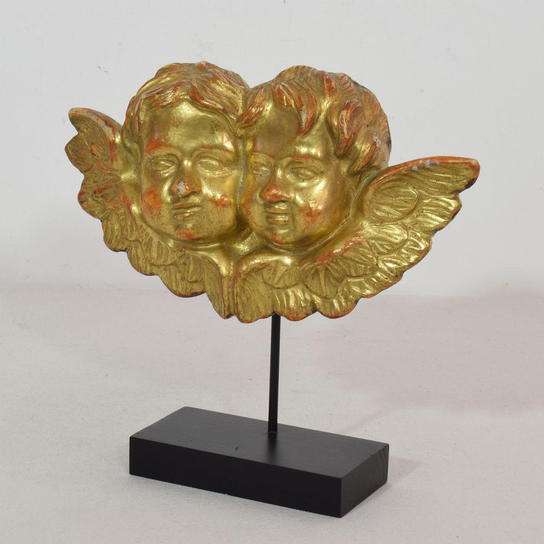 Hand-Carved Italian 18th Century Carved Giltwood Baroque Winged Angel Heads
