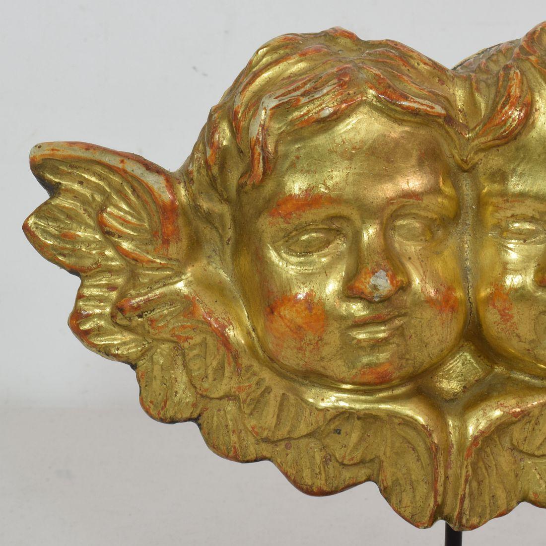 Italian 18th Century Carved Giltwood Baroque Winged Angel Heads 1