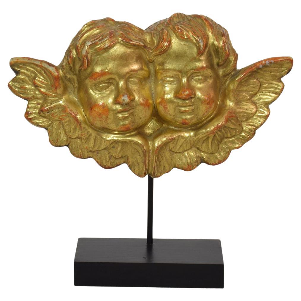 Italian 18th Century Carved Giltwood Baroque Winged Angel Heads