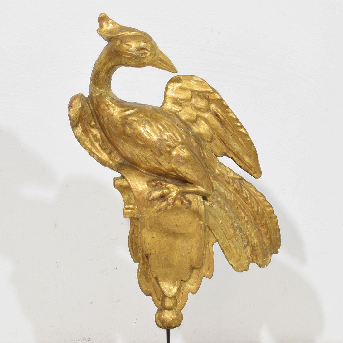 Bois Ornement d'oiseaux italien du 18ème siècle en bois doré sculpté de style néoclassique en vente