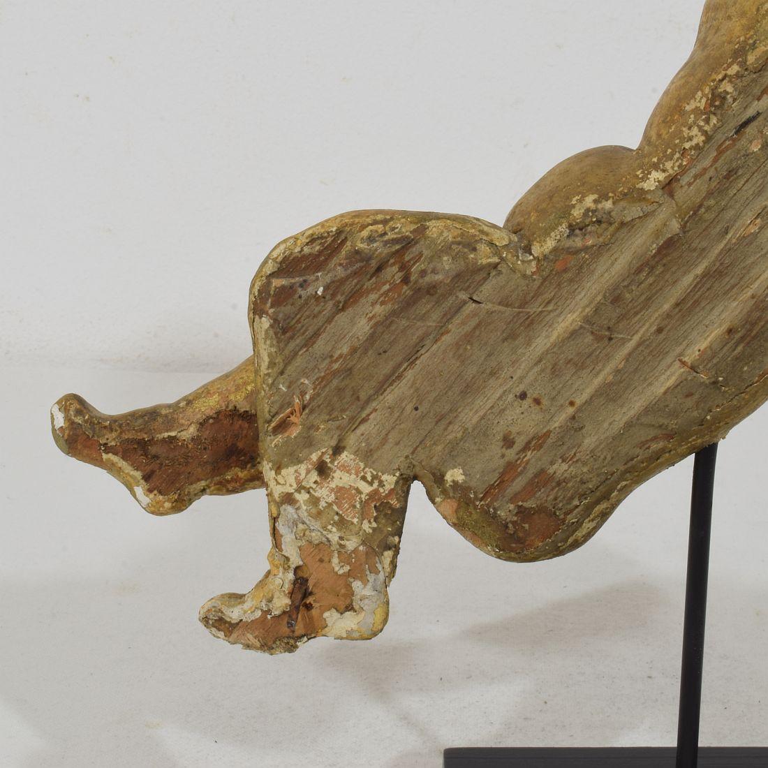 Angelo barocco in legno intagliato del XVIII secolo in vendita 5