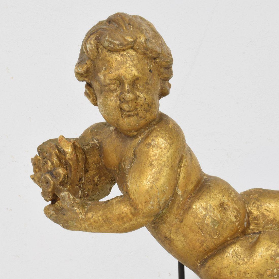Fino al XVIII secolo Angelo barocco in legno intagliato del XVIII secolo in vendita