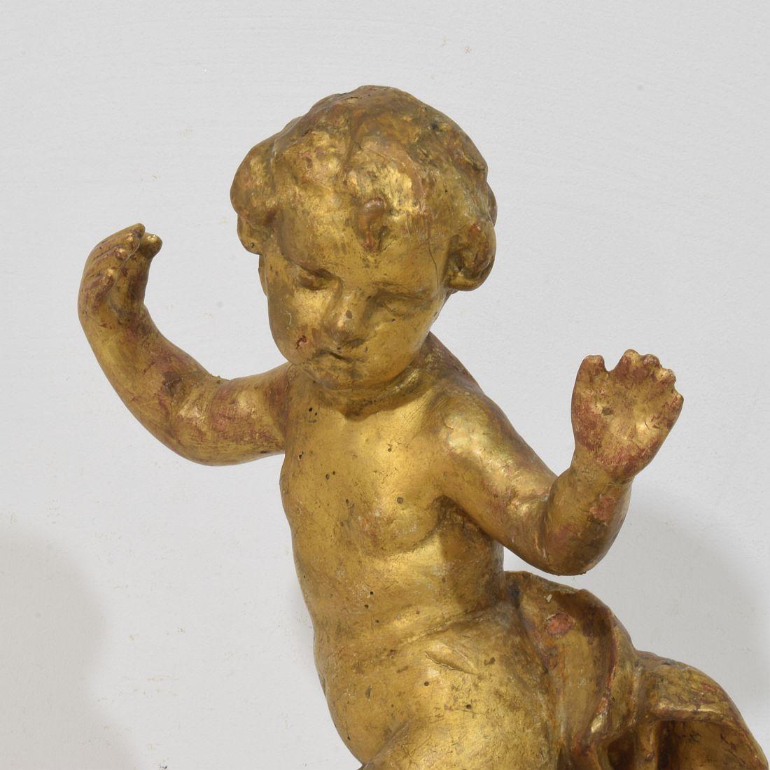 Legno Angelo barocco in legno intagliato del XVIII secolo in vendita
