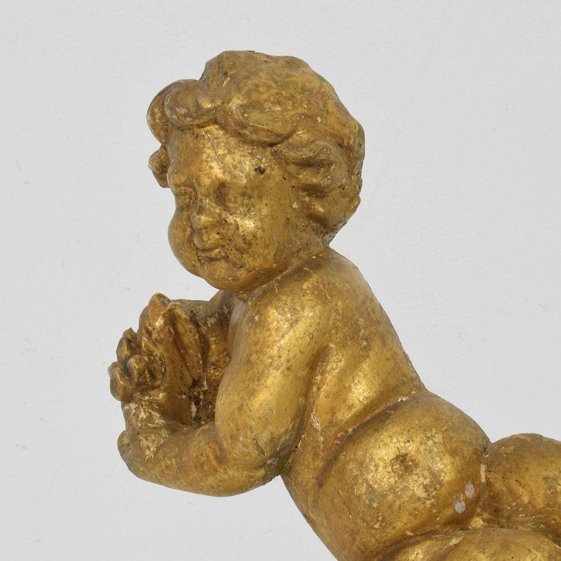 Angelo barocco in legno intagliato del XVIII secolo in vendita 1