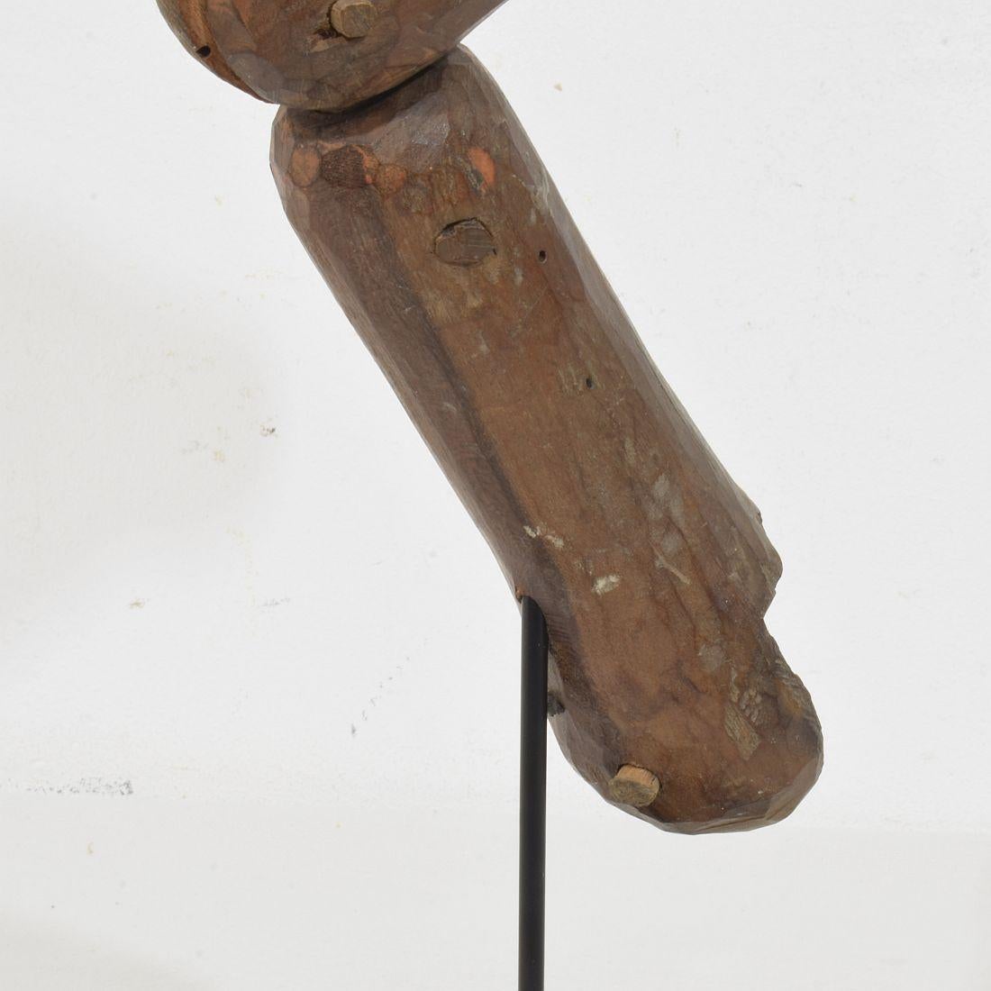 Italian 18th Century Carved Wooden Baroque Arm Of A Saint Figure en venta 10