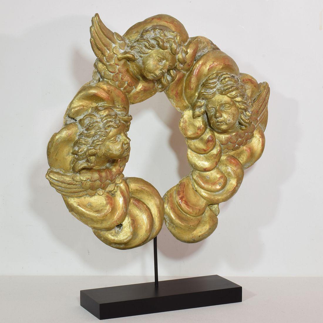 Hand-Carved Italian 18th Century Carved Wooden Baroque Wreath with Winged Angel Heads