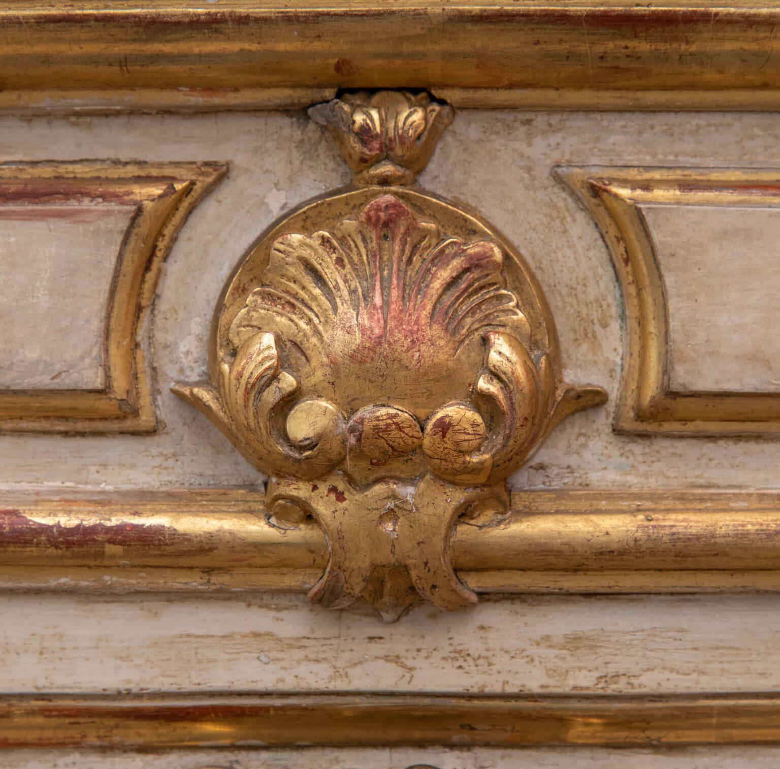 Italian Column in Lacquered and Gilded Wood In Good Condition In Roma, IT