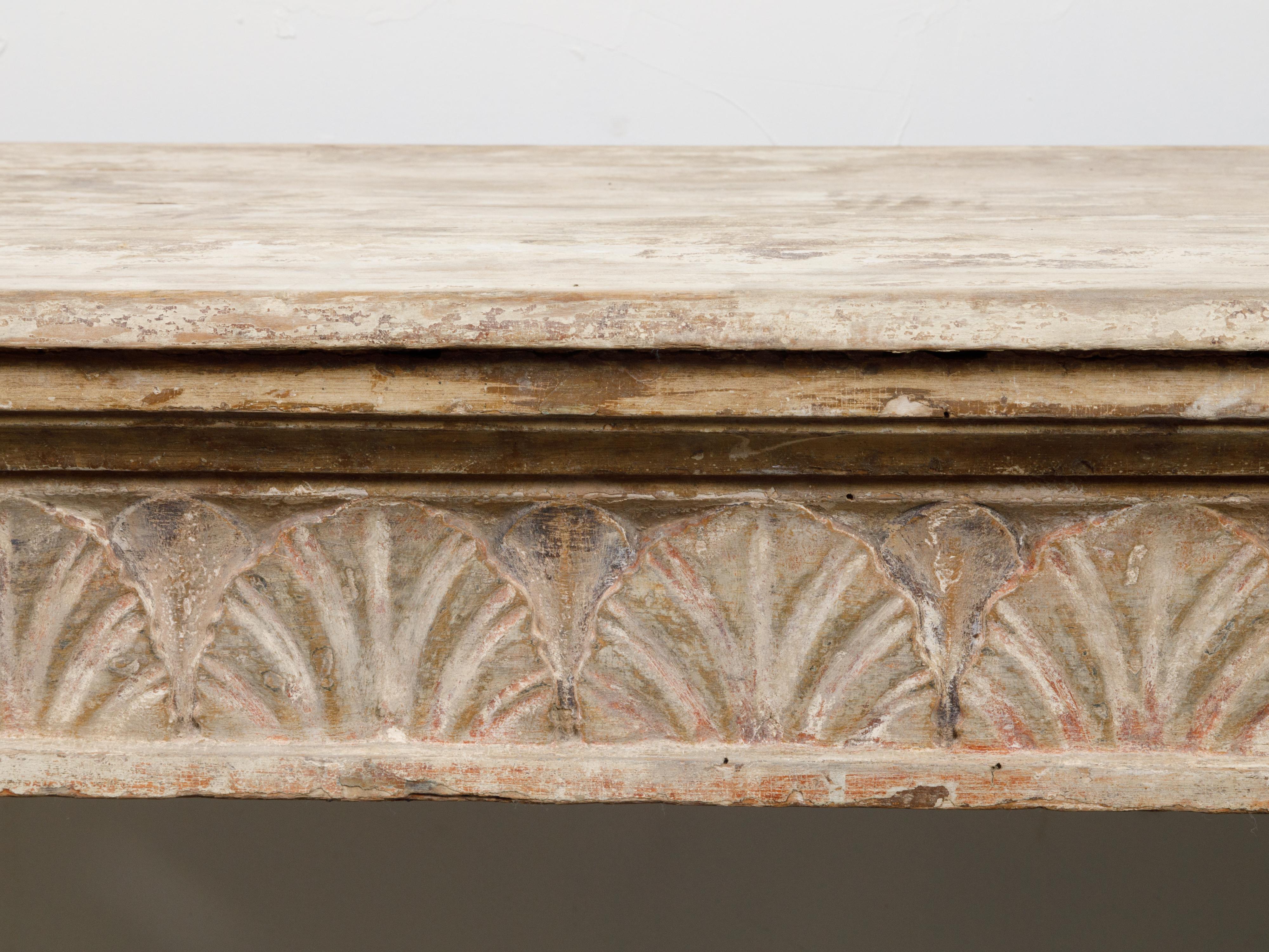 Italian 18th Century Console Table with Carved Lion Heads and Papyrus Capitals In Good Condition For Sale In Atlanta, GA