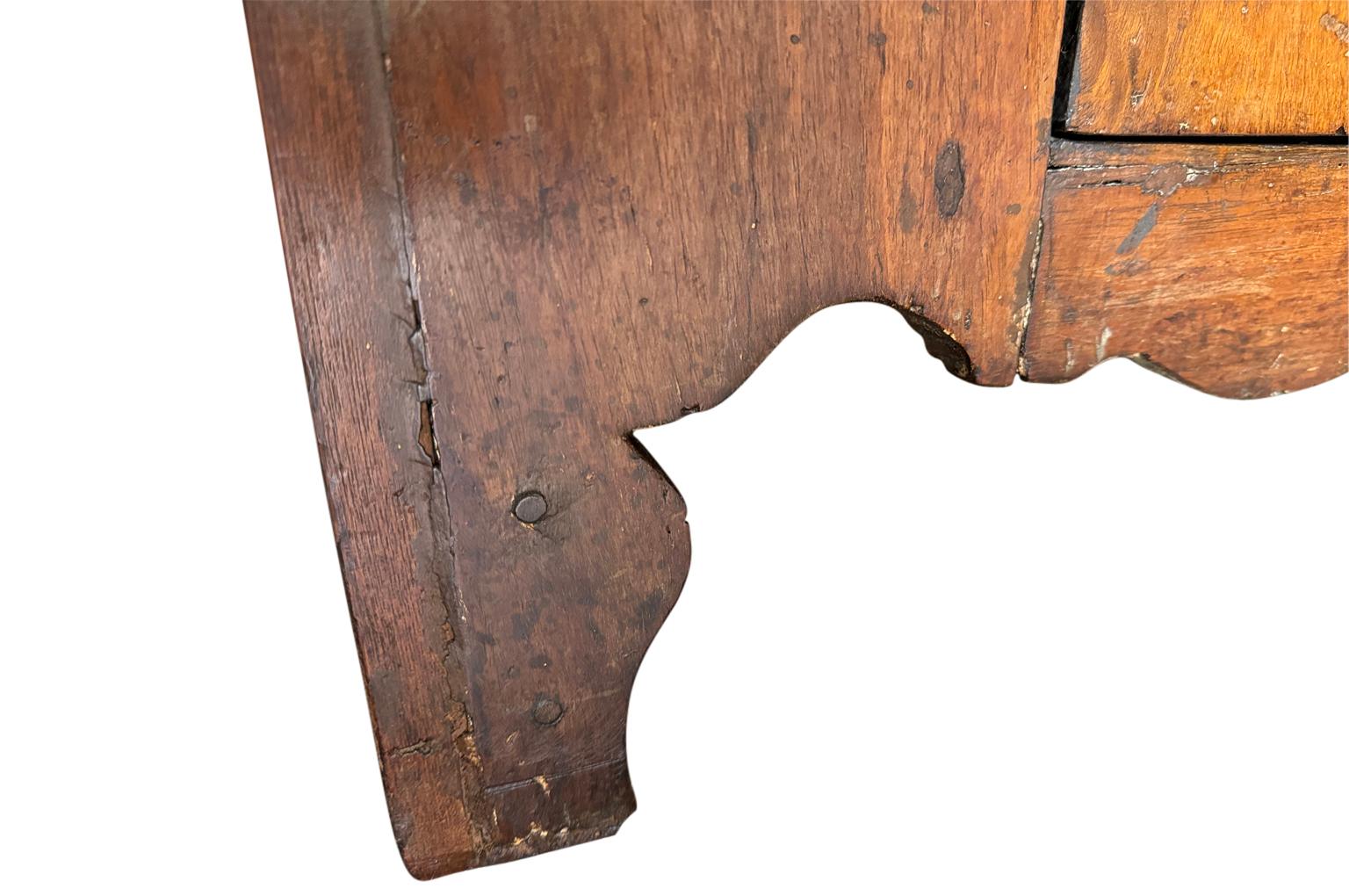 Italian 18th Century Credenza For Sale 6