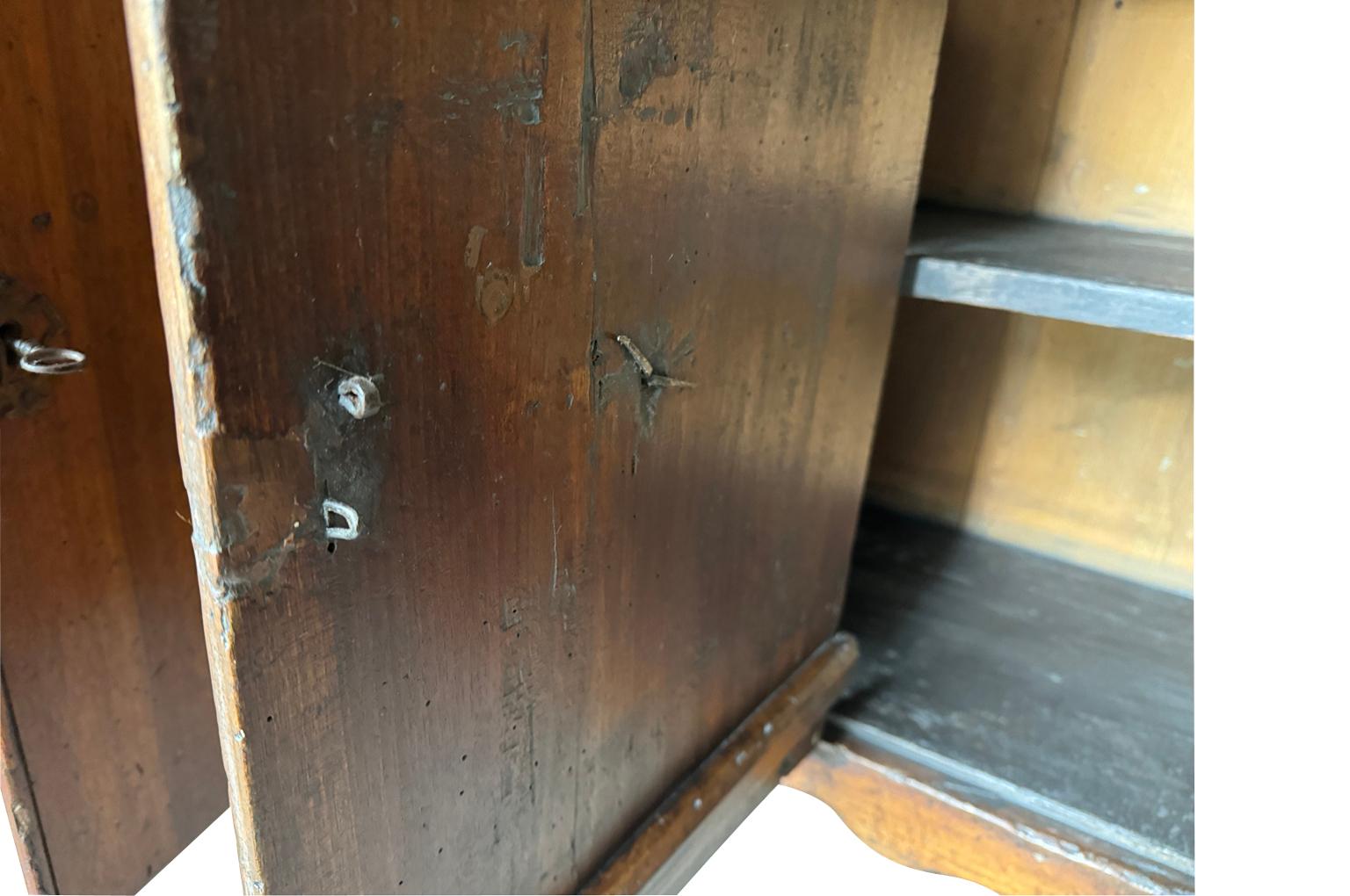 Italian 18th Century Credenza For Sale 10