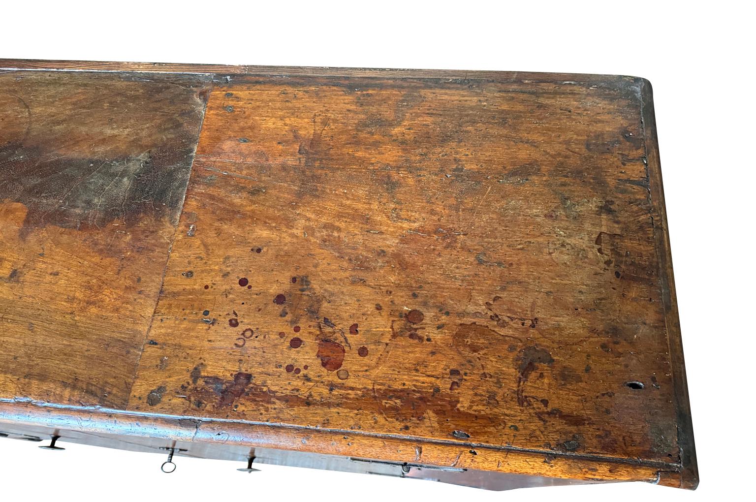 Italian 18th Century Credenza For Sale 13