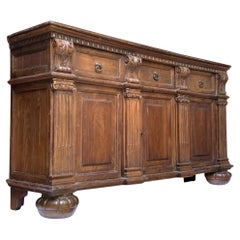Credenza italiana del XVIII secolo