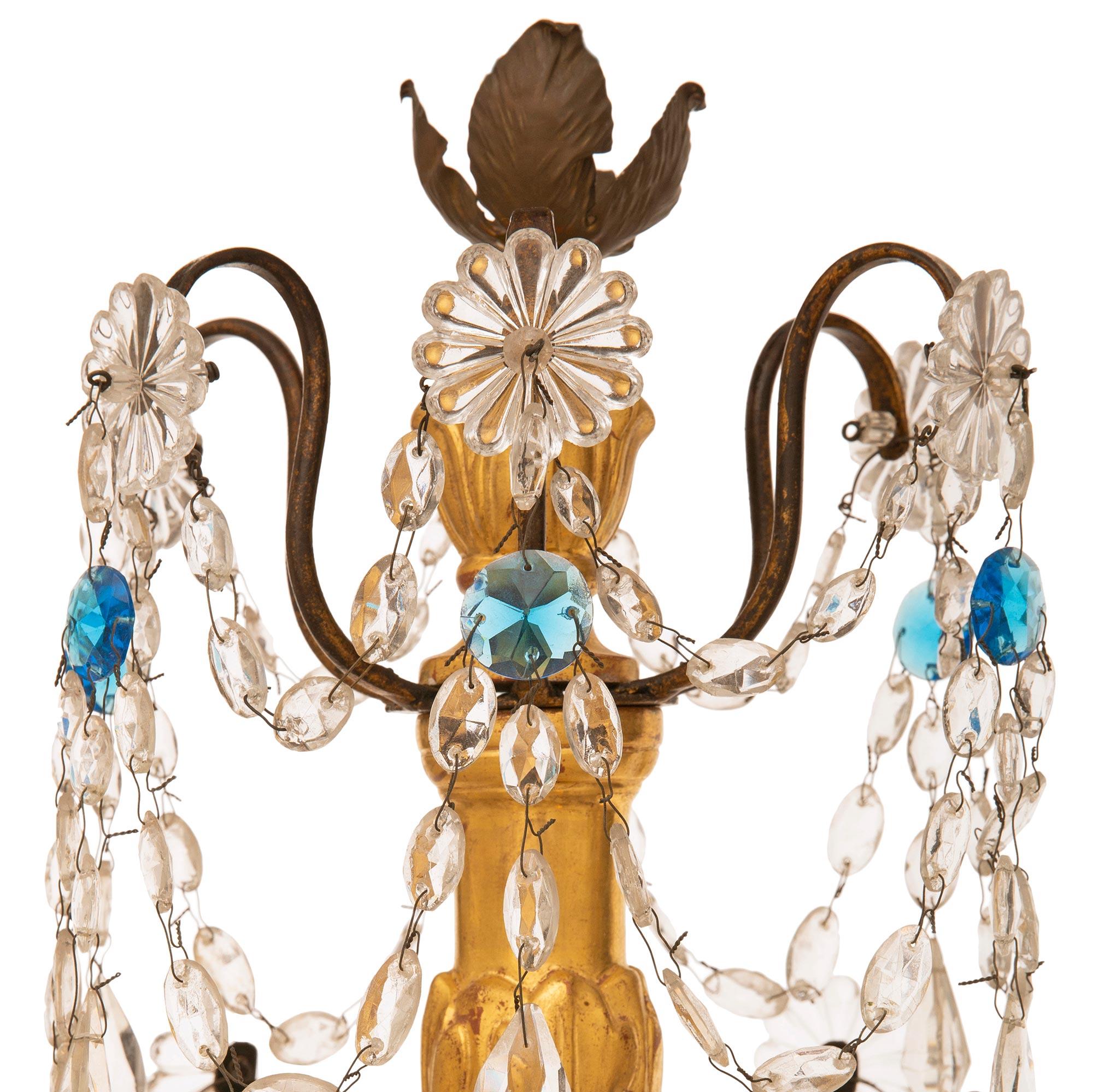 Italienische Genovese-Kronleuchter aus dem 18. Jahrhundert aus Schmiedeeisen, Giltwood und Glas im Angebot 1