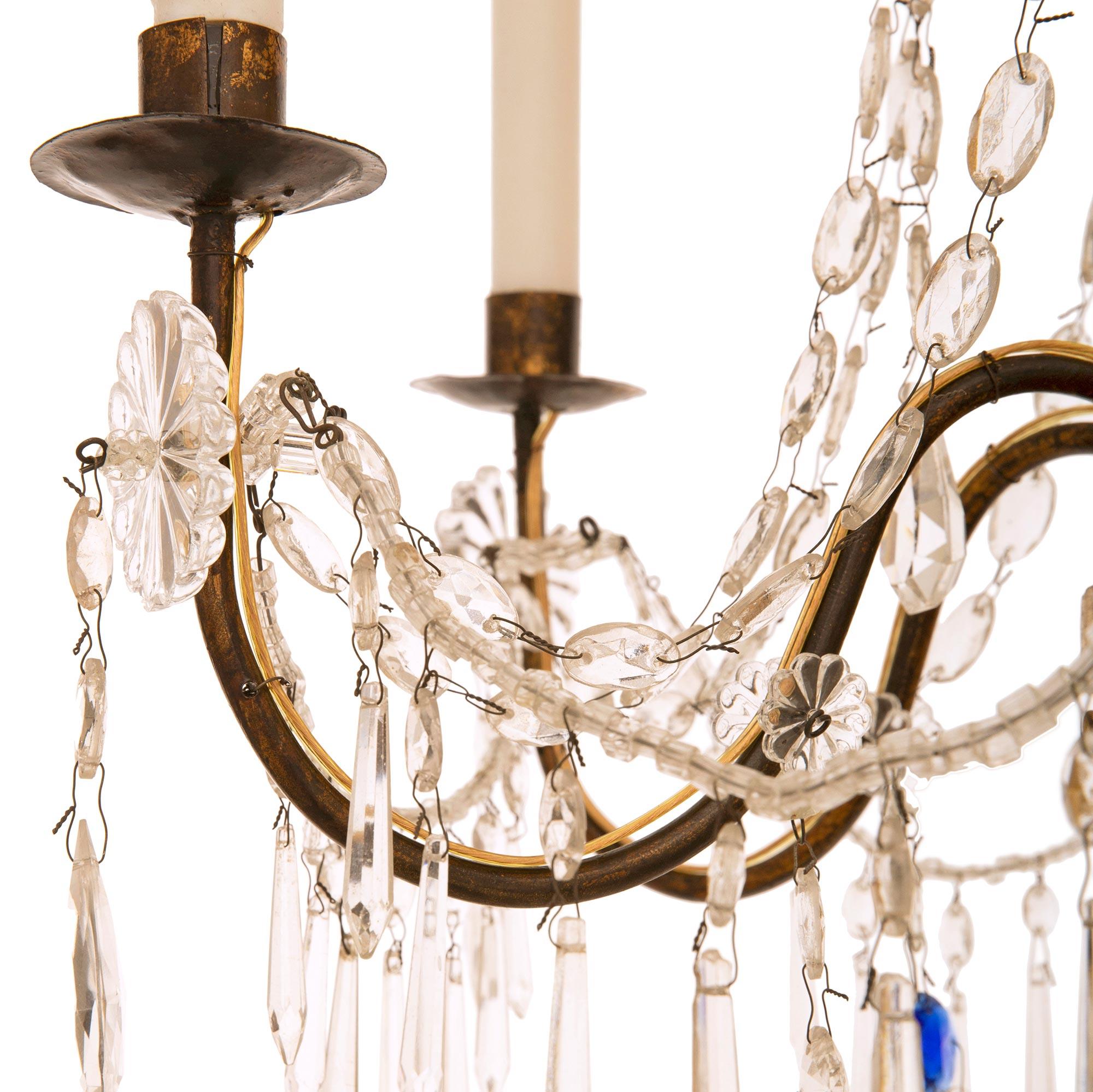 Italienische Genovese-Kronleuchter aus dem 18. Jahrhundert aus Schmiedeeisen, Giltwood und Glas im Angebot 2