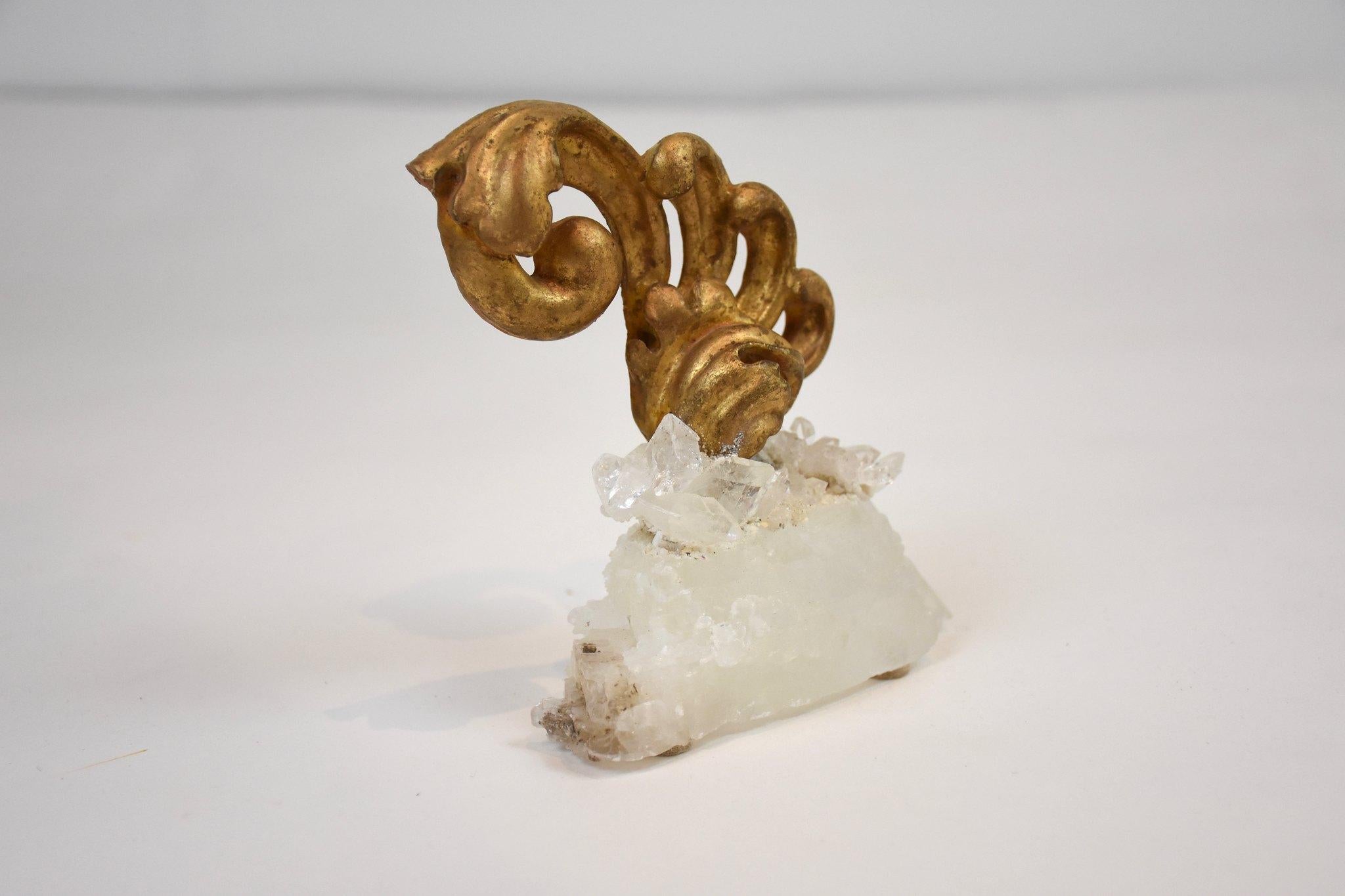 Italian 18th Century Giltwood Fragment on Quartz Base In Excellent Condition In Houston, TX