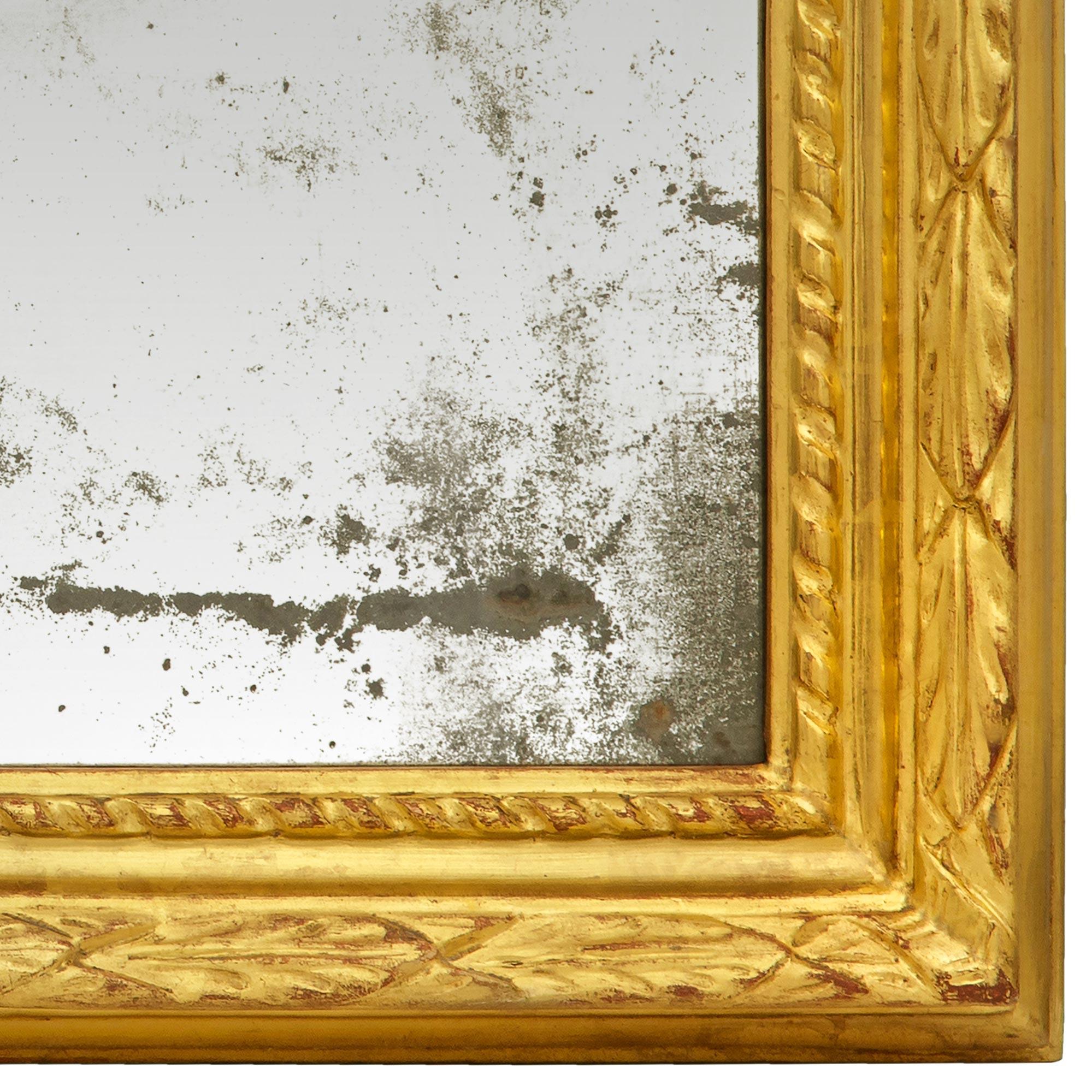 Italian 18th century Giltwood, Mirror and marble console and matching mirror. For Sale 4