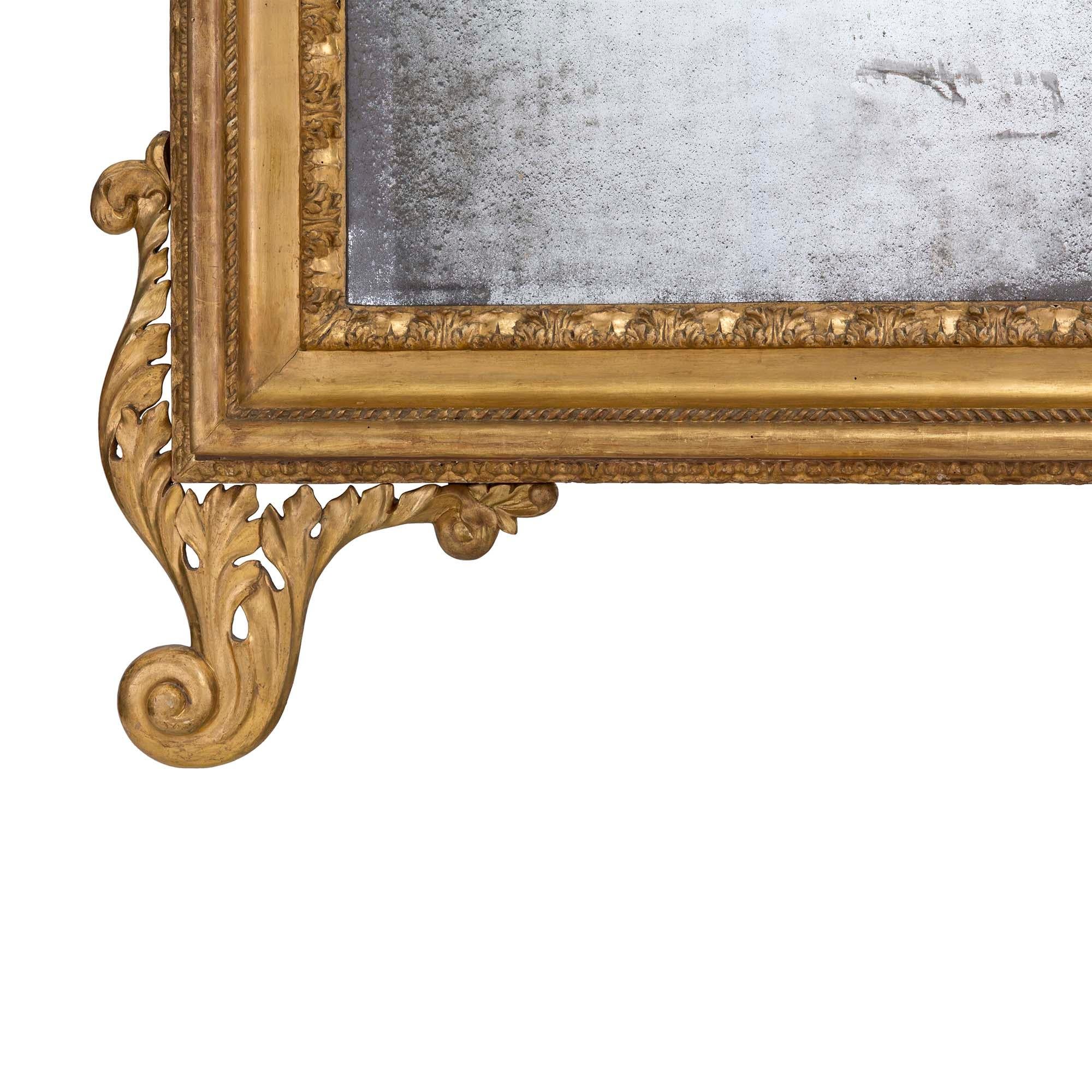 Italian 18th Century Giltwood Roman Mirror For Sale 1