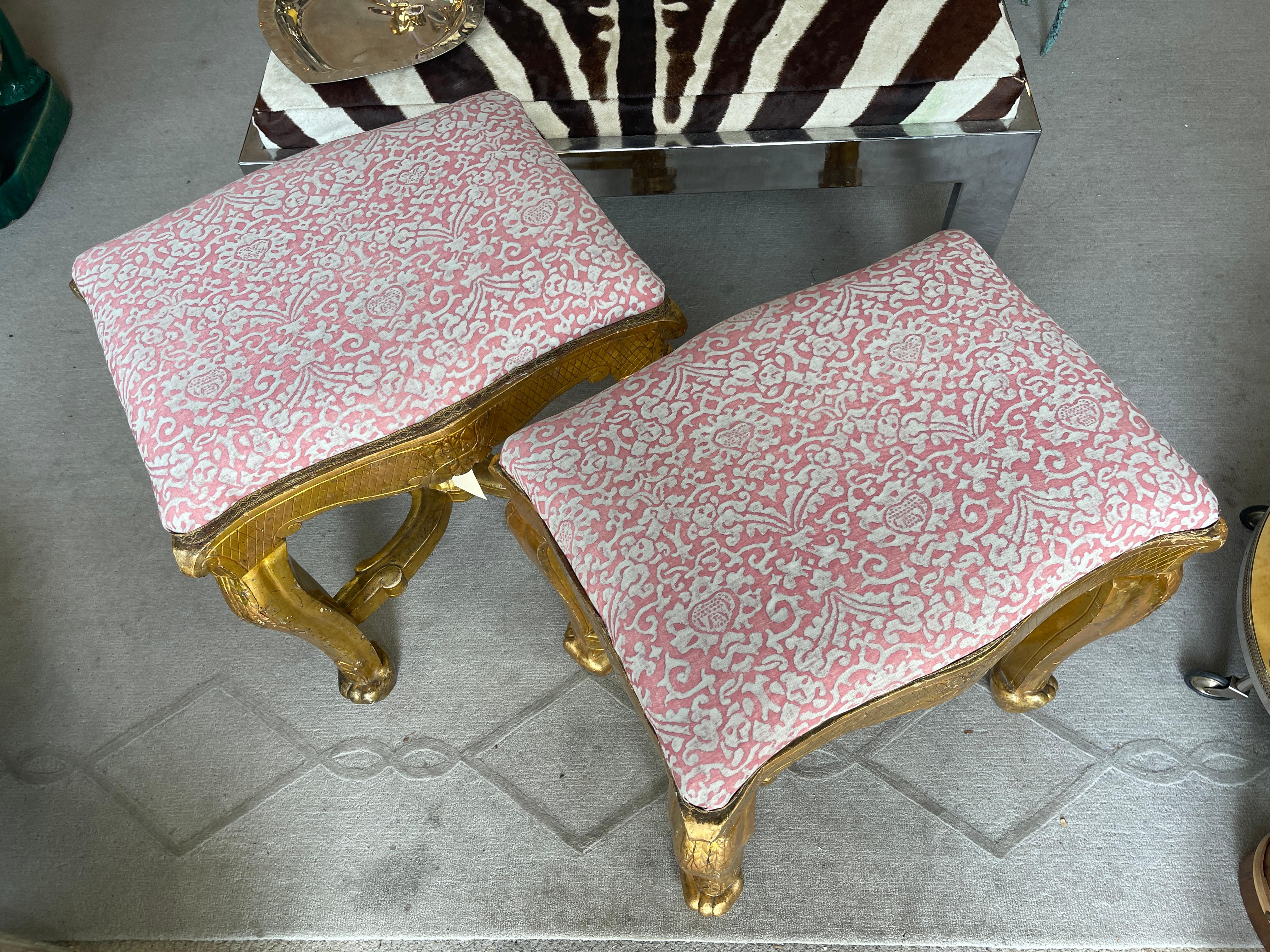 Italian 18th-Century Giltwood Stools With Fortuny Fabric, a -Pair 4
