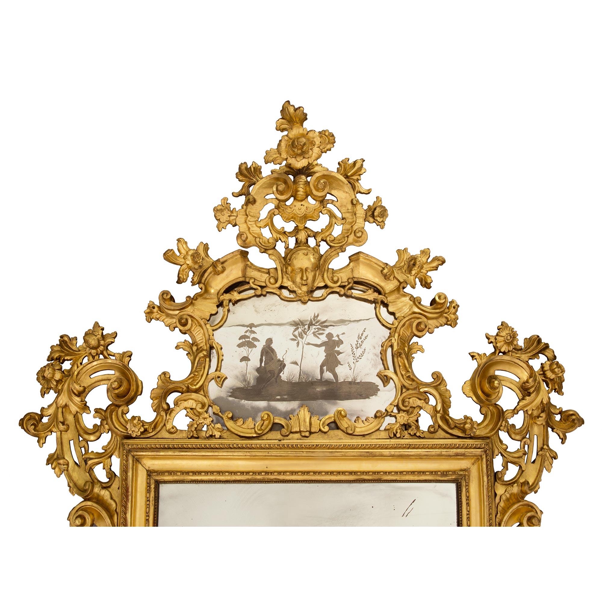 18th Century and Earlier Italian 18th Century Giltwood Venetian Mirror For Sale