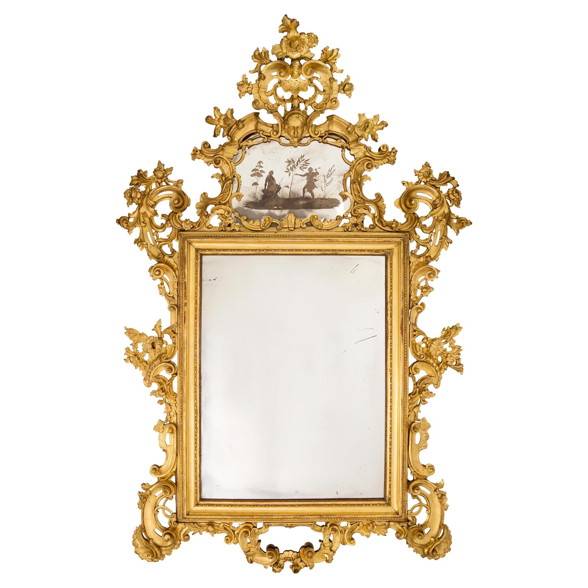 Miroir vénitien italien en bois doré du XVIIIe siècle en vente