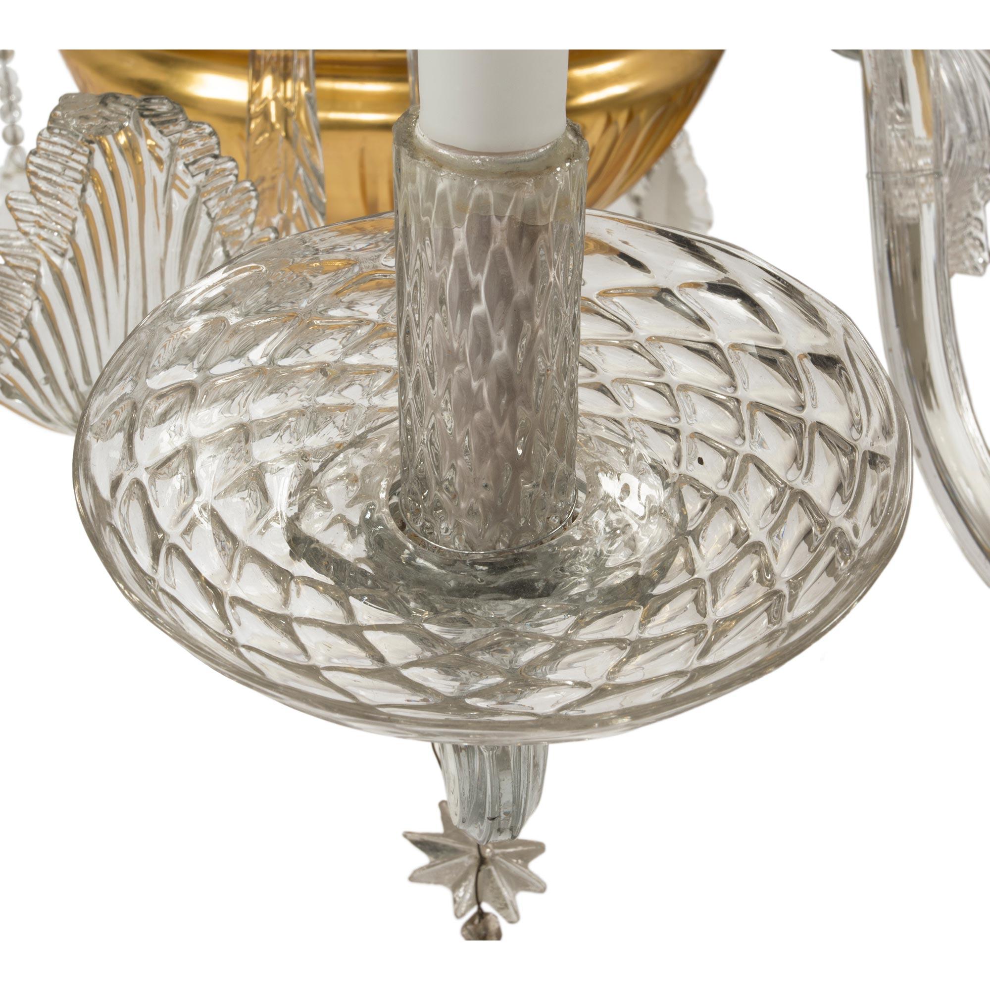 Lustre toscan italien du 18ème siècle en verre et doré à dix-huit lumières en vente 1
