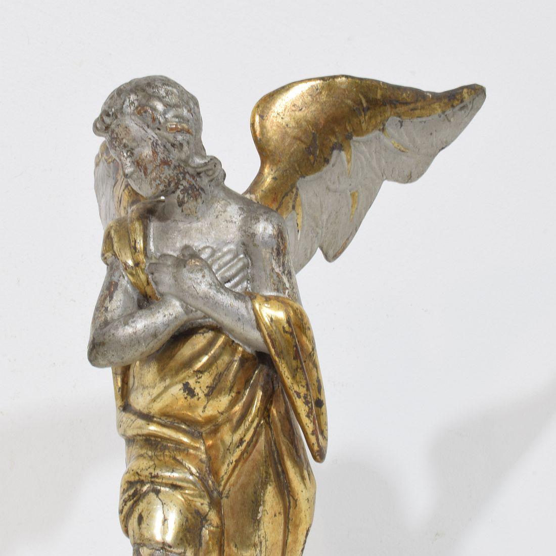 Italian 18th Century Hand Carved  Baroque Winged Angel For Sale 7