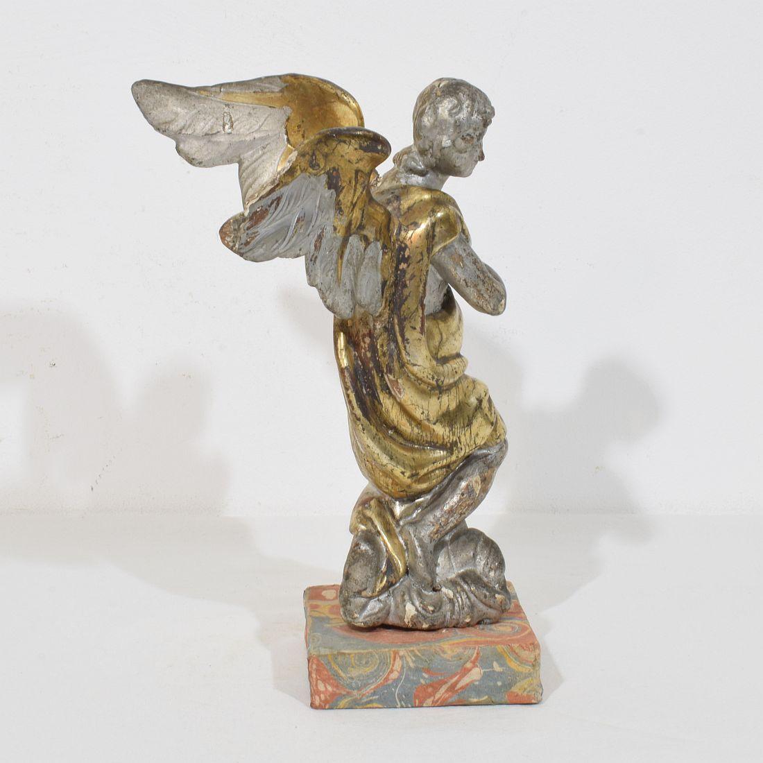 Italian 18th Century Hand Carved  Baroque Winged Angel For Sale 3