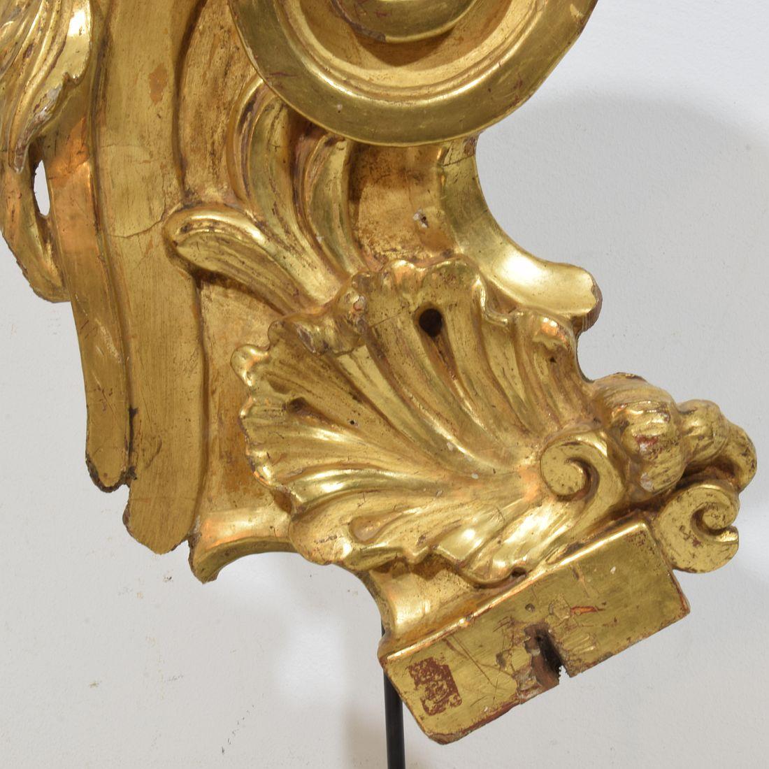 Siglo XVIII italiano  Adorno Barroco Rizado de Madera de Giltwood Tallado a Mano en venta 6