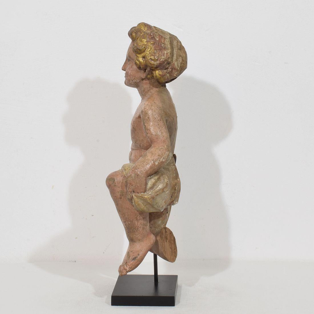 XVIIIe siècle et antérieur Fragment d'ange baroque italien en bois sculpté à la main du 18e siècle en vente