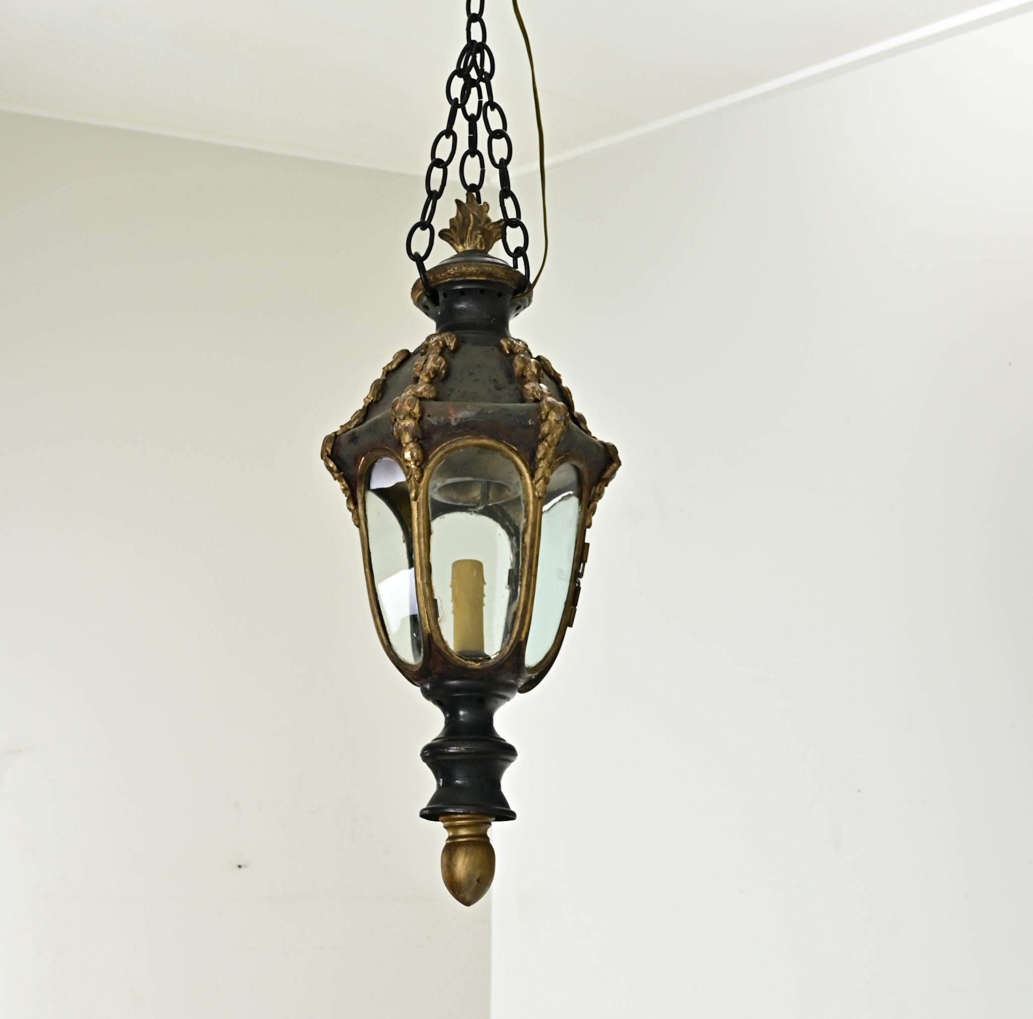 Farol colgante italiano del siglo XVIII en venta 2