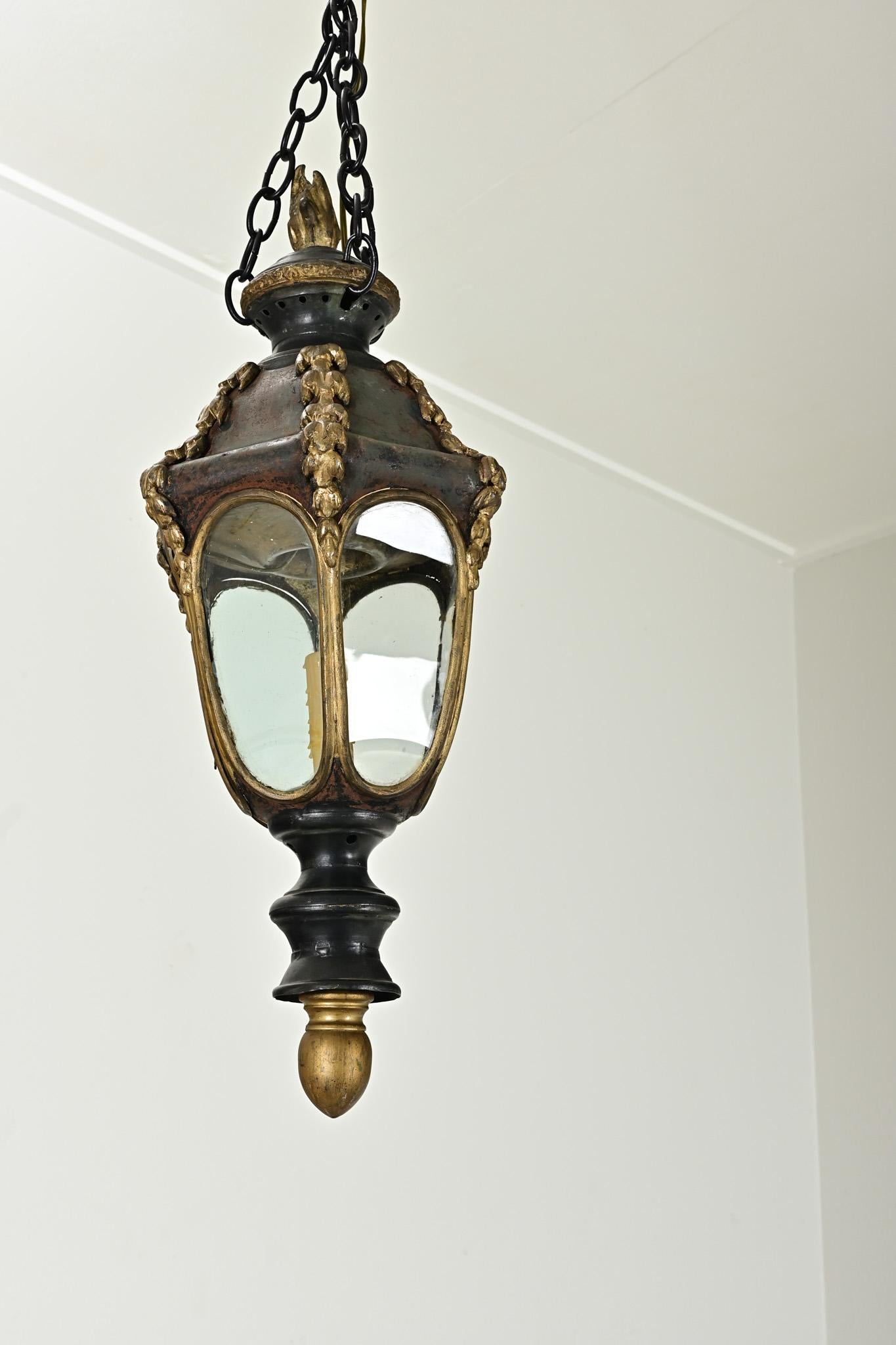 Farol colgante italiano del siglo XVIII siglo XVIII y antes en venta