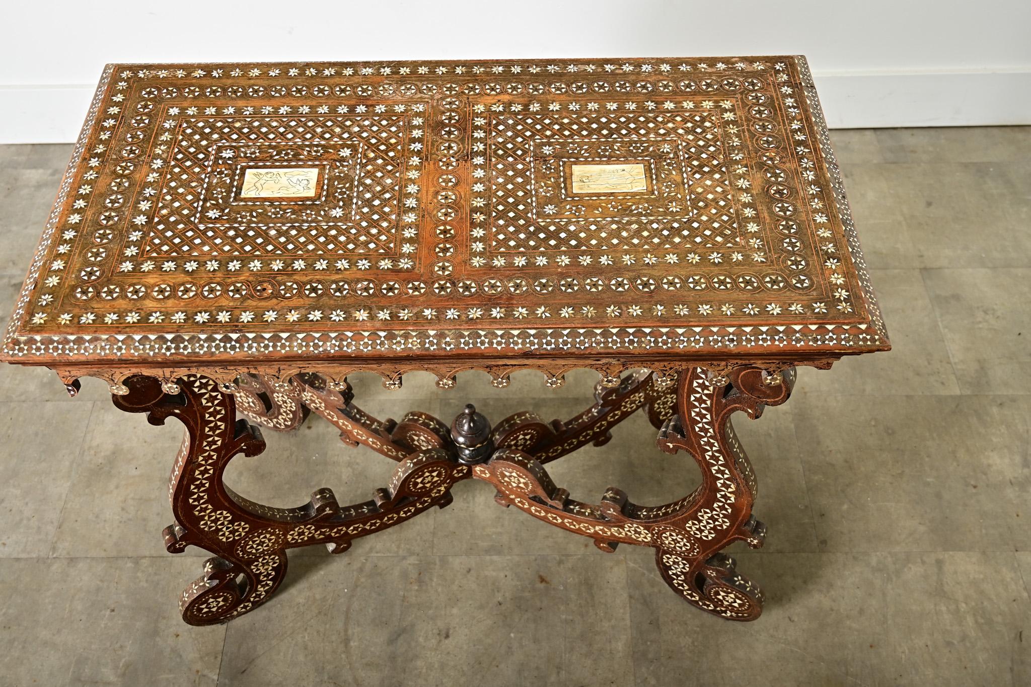 Italian 18th Century Inlay Console Table For Sale 1