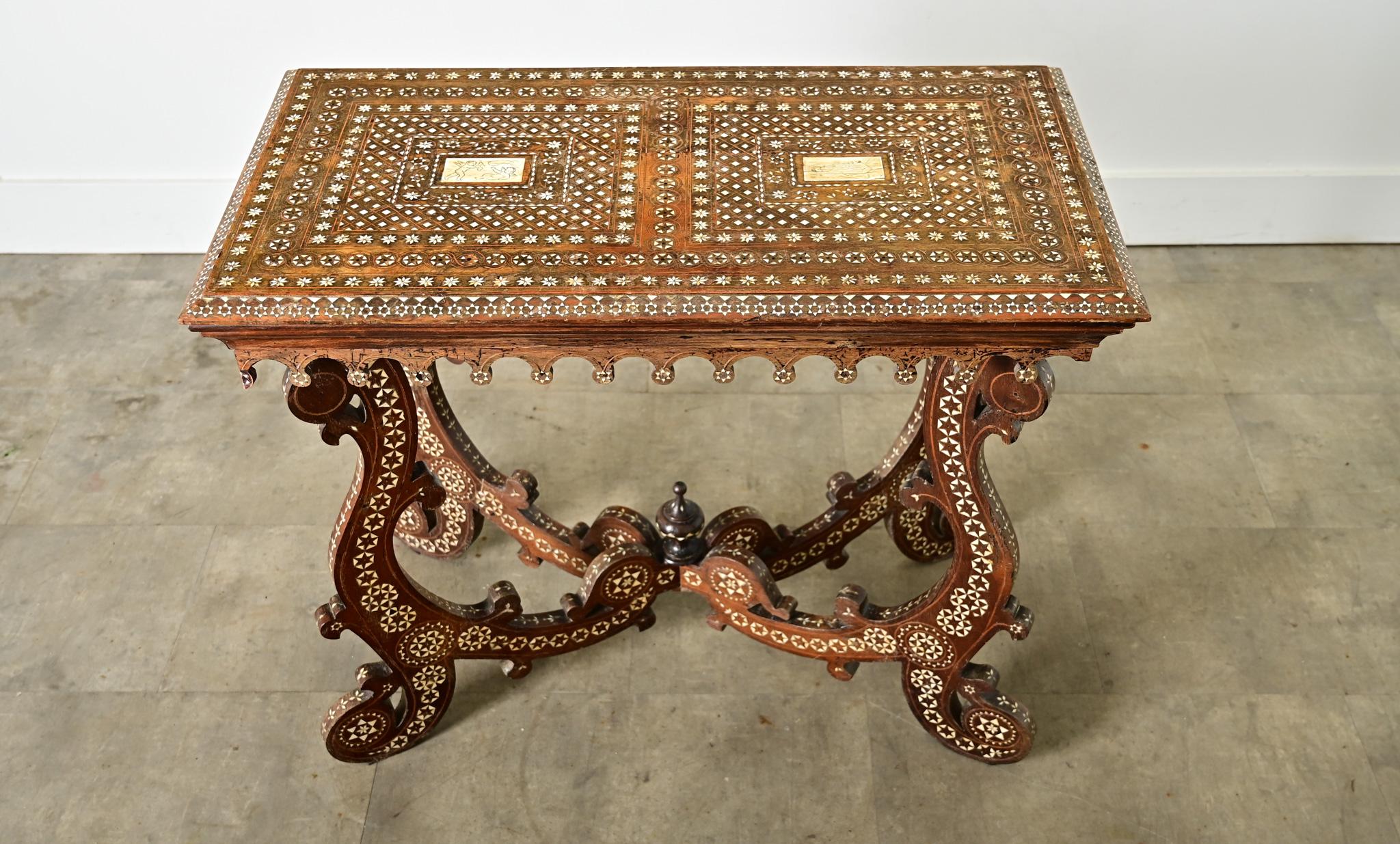 Italian 18th Century Inlay Console Table For Sale 2