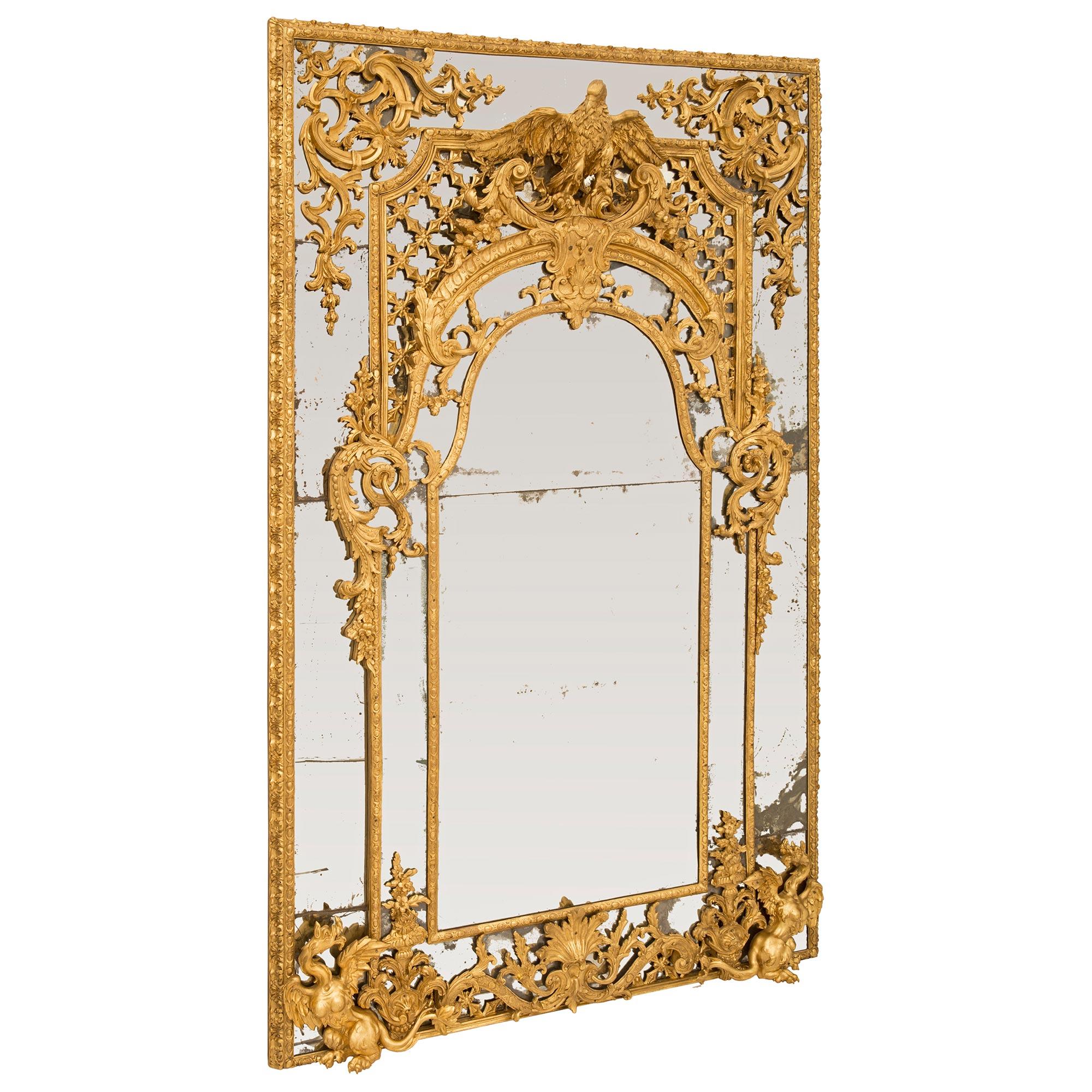 Miroir italien d'époque Louis XIV du 17ème siècle à double cadre en bois doré Bon état - En vente à West Palm Beach, FL