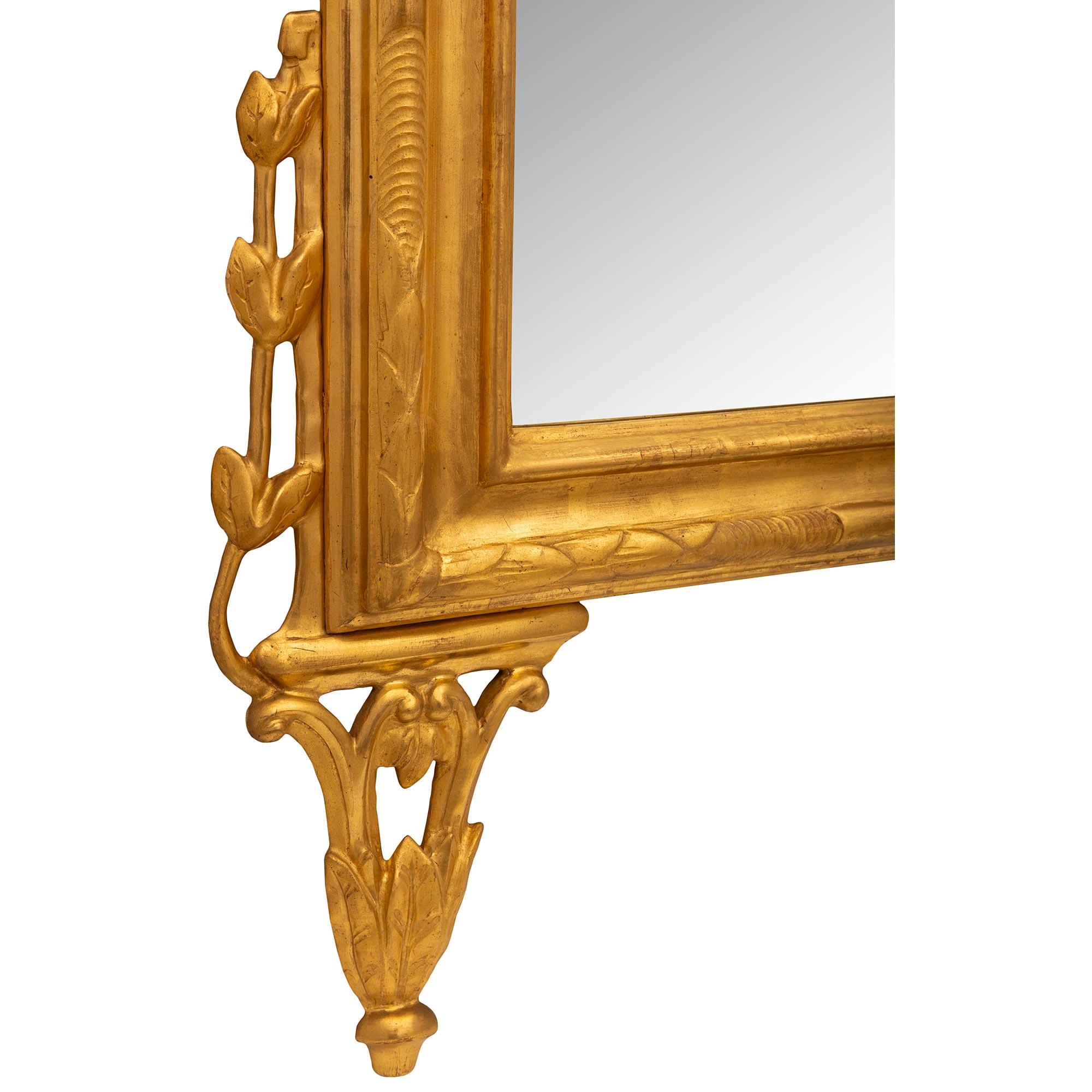 Italian 18th Century Louis XIV Period Giltwood And Silvered Mecca Mirror For Sale 3