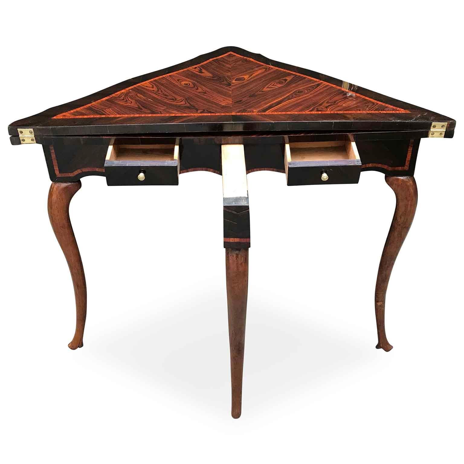 Italian 18th Century Louis XIV Rosewood Corner Fold Over Game Table Genoese  In Good Condition In Milan, IT