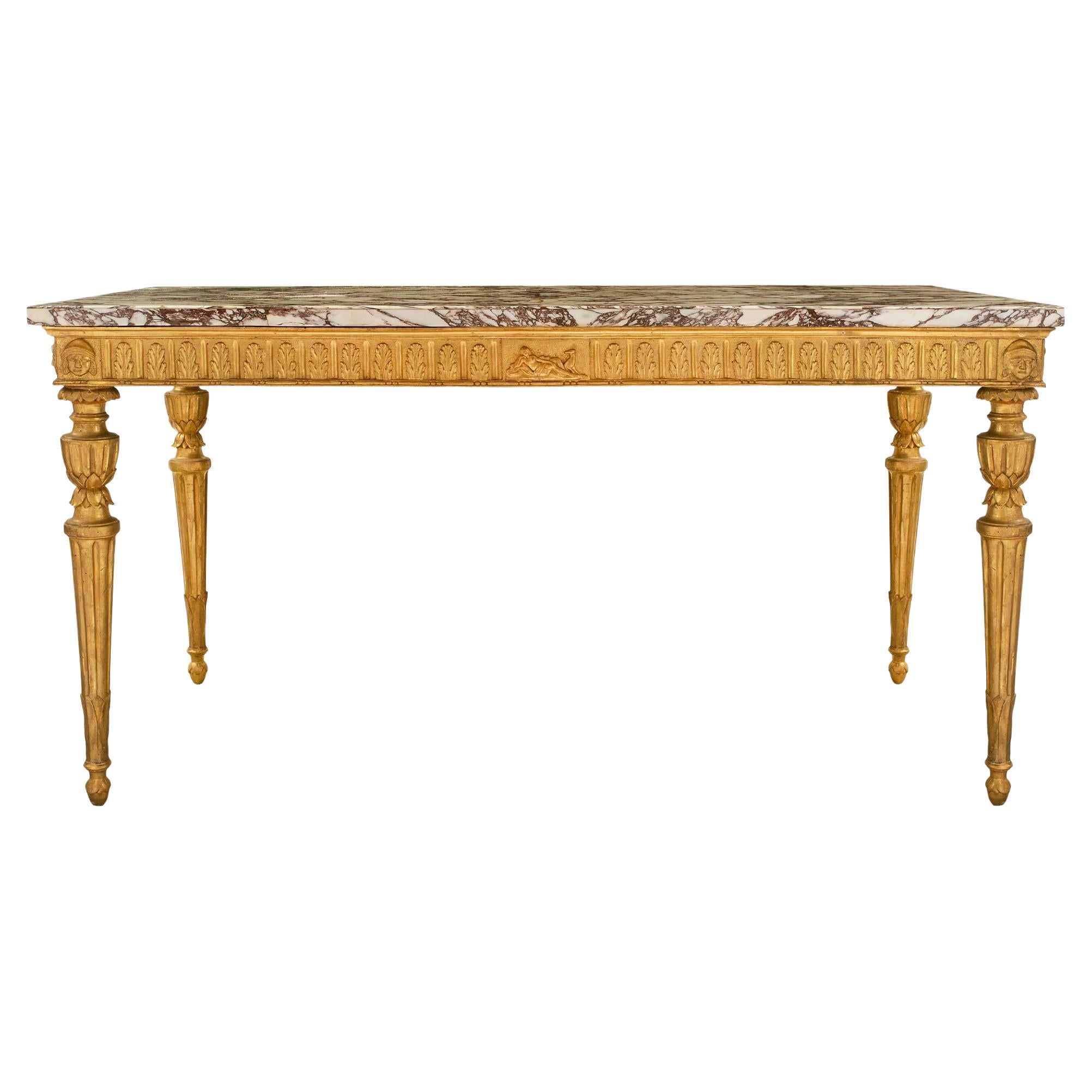 Console italienne d'époque Louis XVI en bois doré du XVIIIe siècle