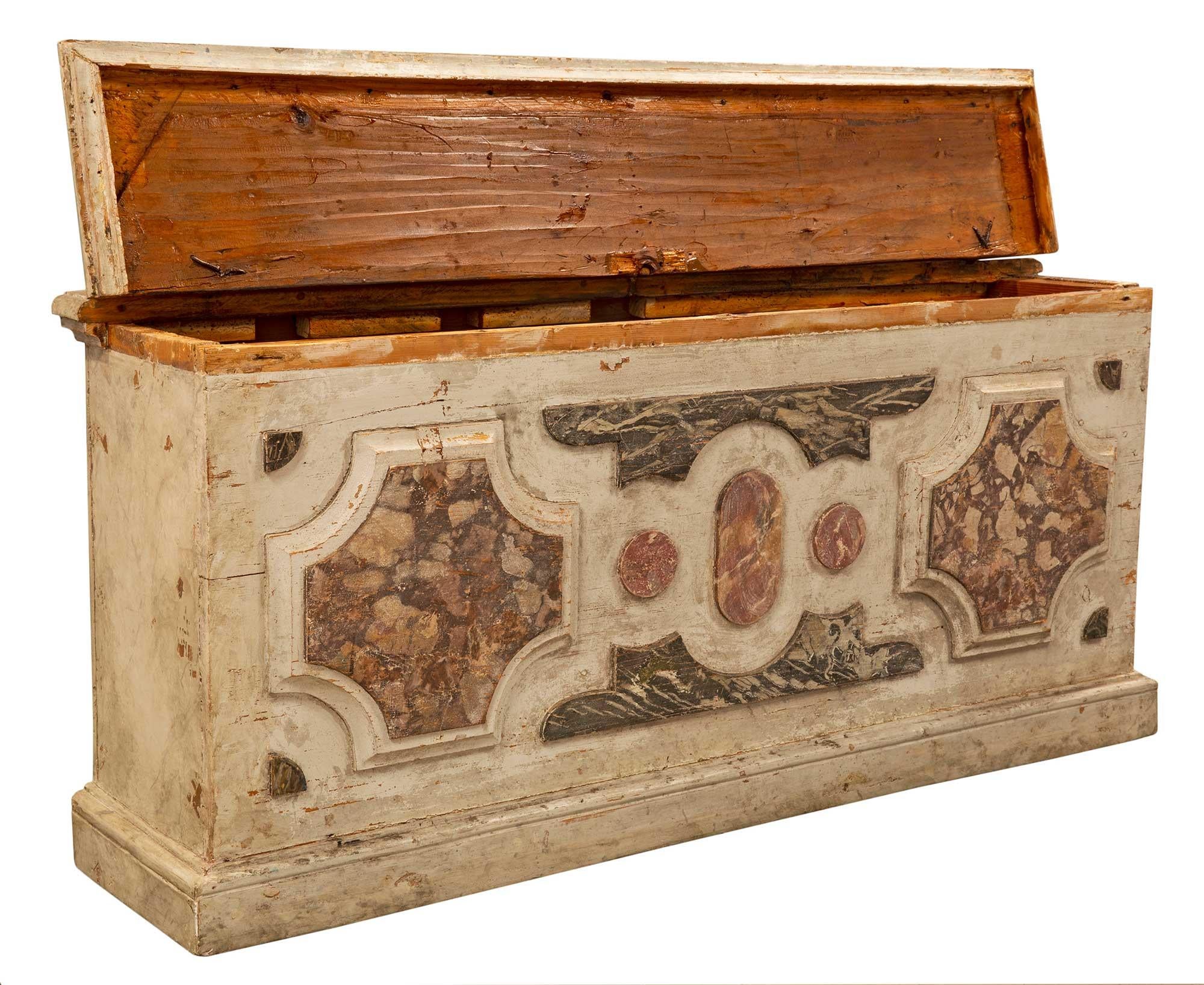 Italian 18th Century Louis XVI Period Patinated and Faux Marble Storage Benches For Sale 2