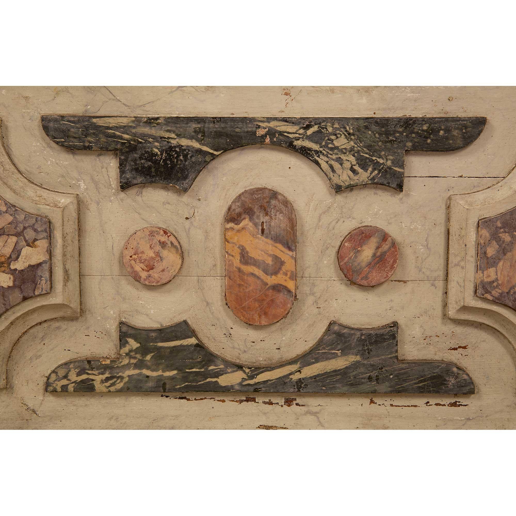 Italienische Aufbewahrungsbänke aus patiniertem und Kunstmarmor aus dem 18. Jahrhundert, Louis XVI.-Periode im Angebot 3