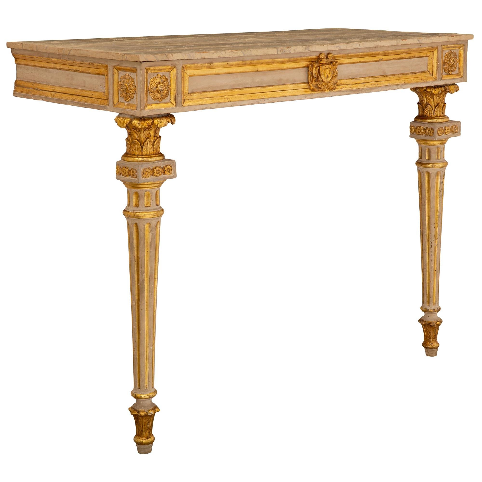 Italian 18th Century Louis XVI Period Patinated and Giltwood Console In Good Condition For Sale In West Palm Beach, FL