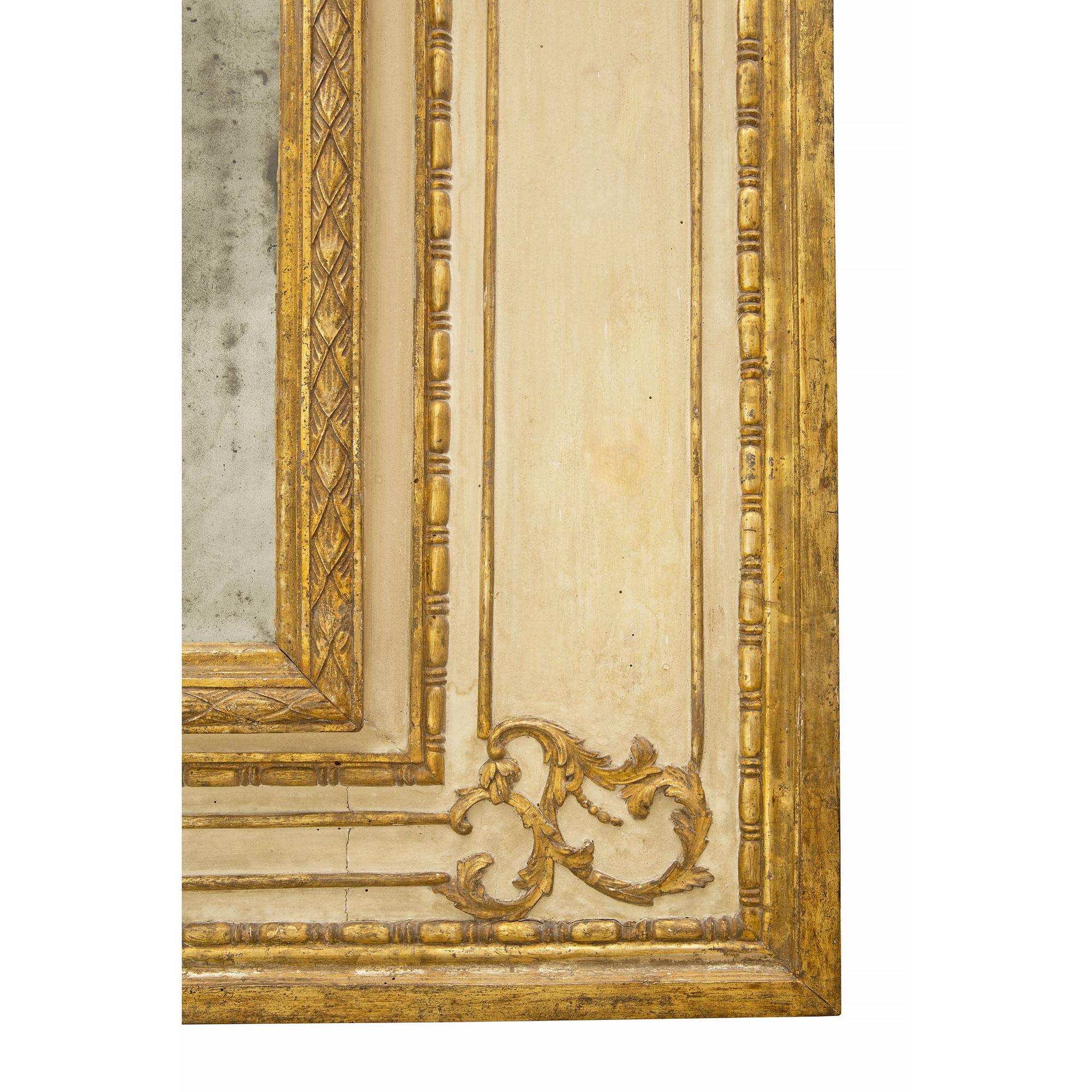 Miroir italien d'époque Louis XVI du 18ème siècle, patiné et Mecca en vente 3