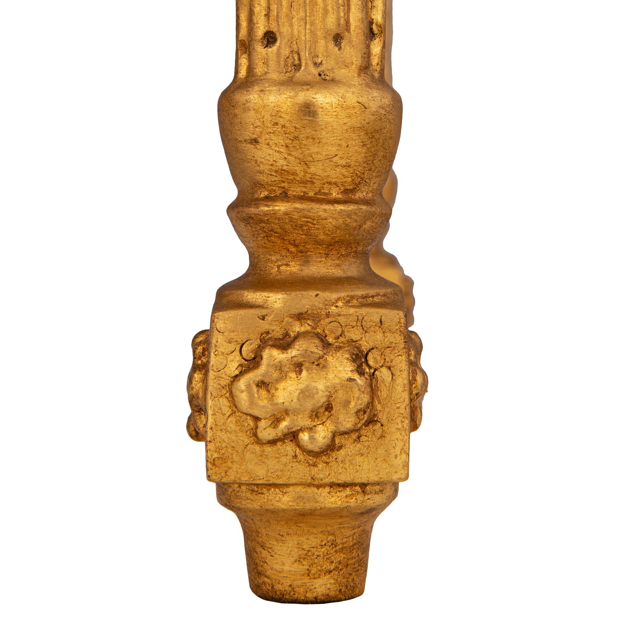 Console Cotognino du 18ème siècle, style Louis XVI, en bois doré et albâtre en vente 3