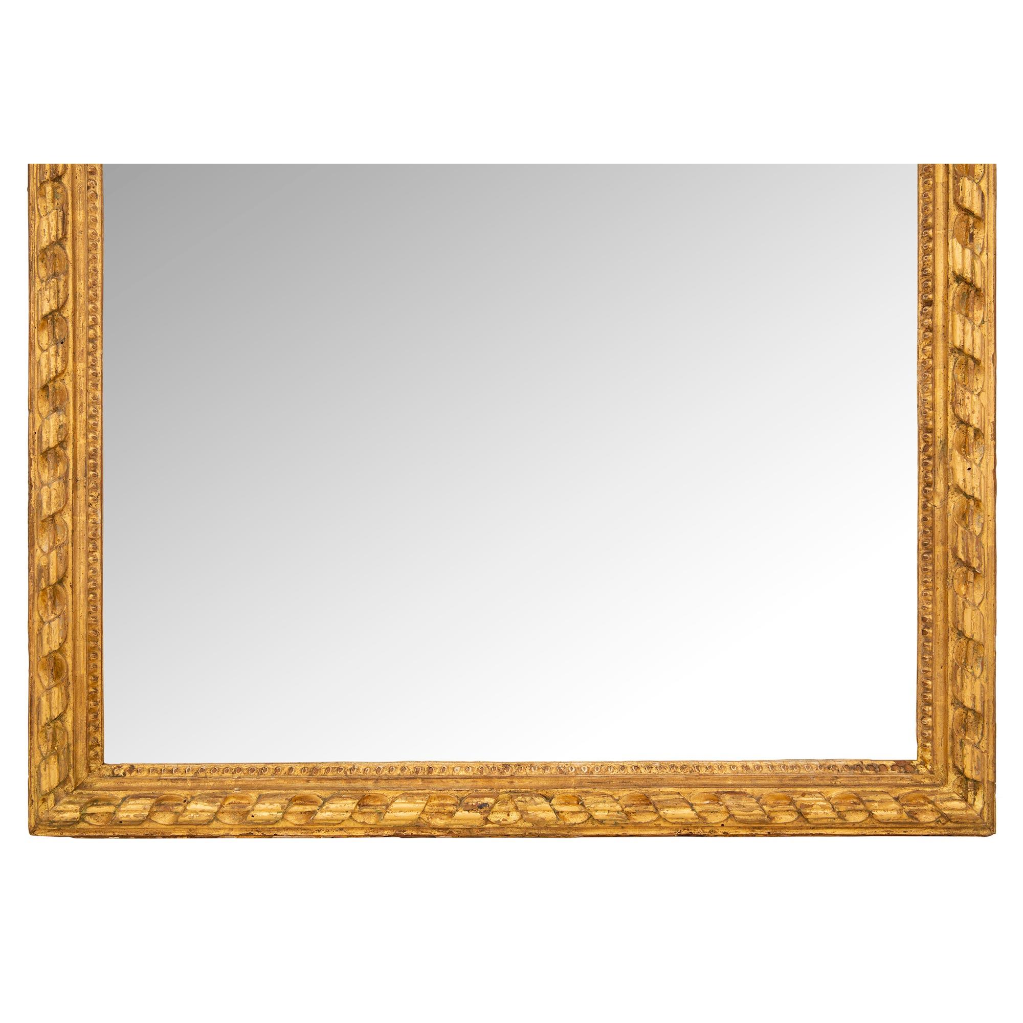 Miroir italien du 18ème siècle en bois doré de style Louis XVI en vente 5