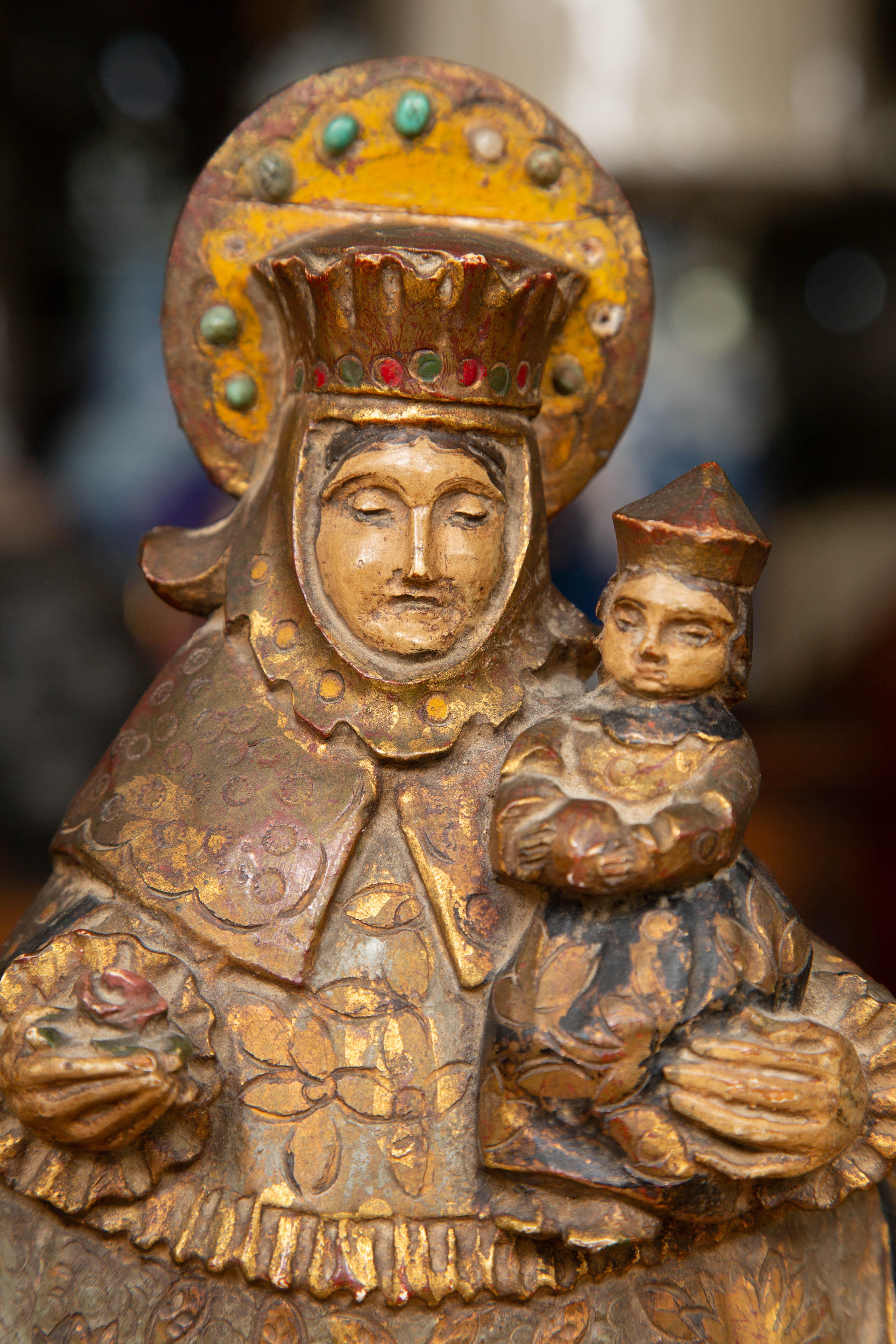 Italian 18th Century Madonna and Child In Good Condition For Sale In WEST PALM BEACH, FL