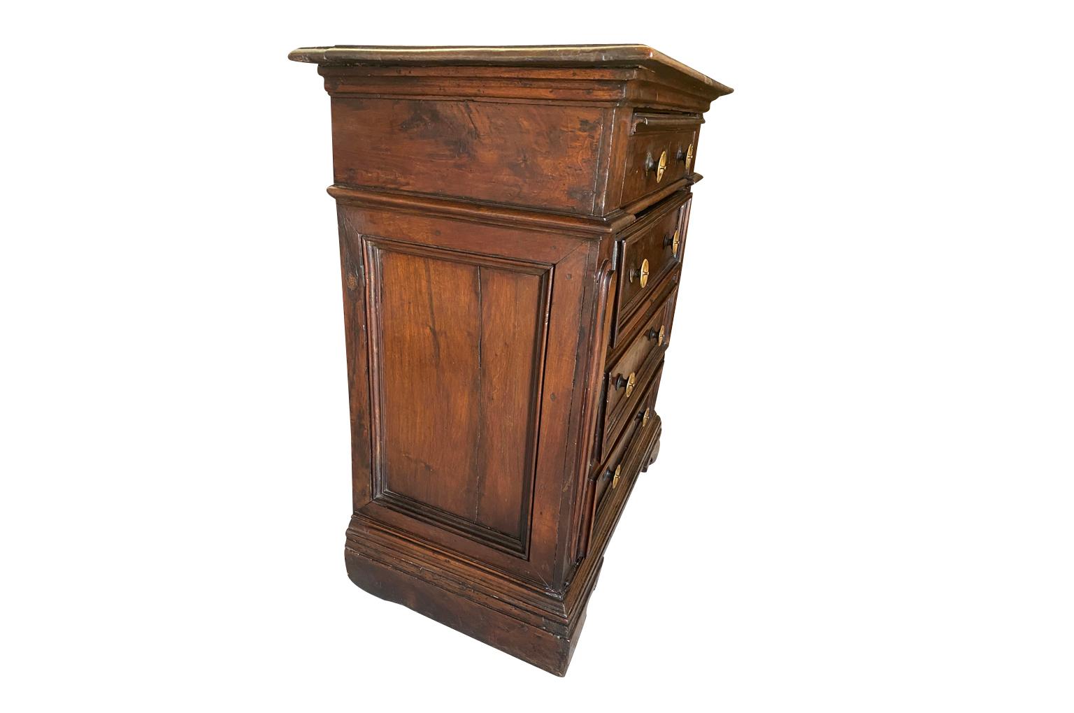 Walnut Italian 18th Century Mobiletto, Credenzino For Sale