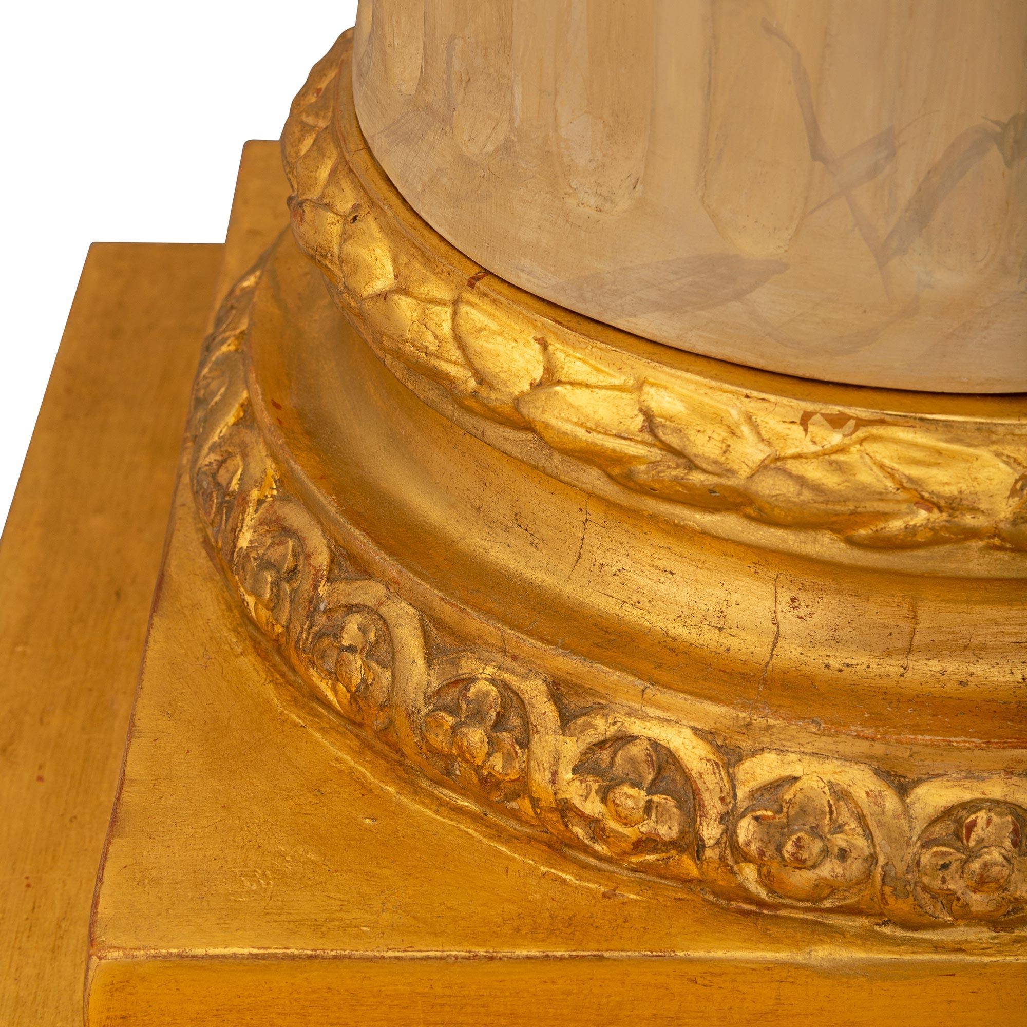Italienische Stehlampe aus neoklassischem St. Giltwood aus dem 18. (Holz) im Angebot